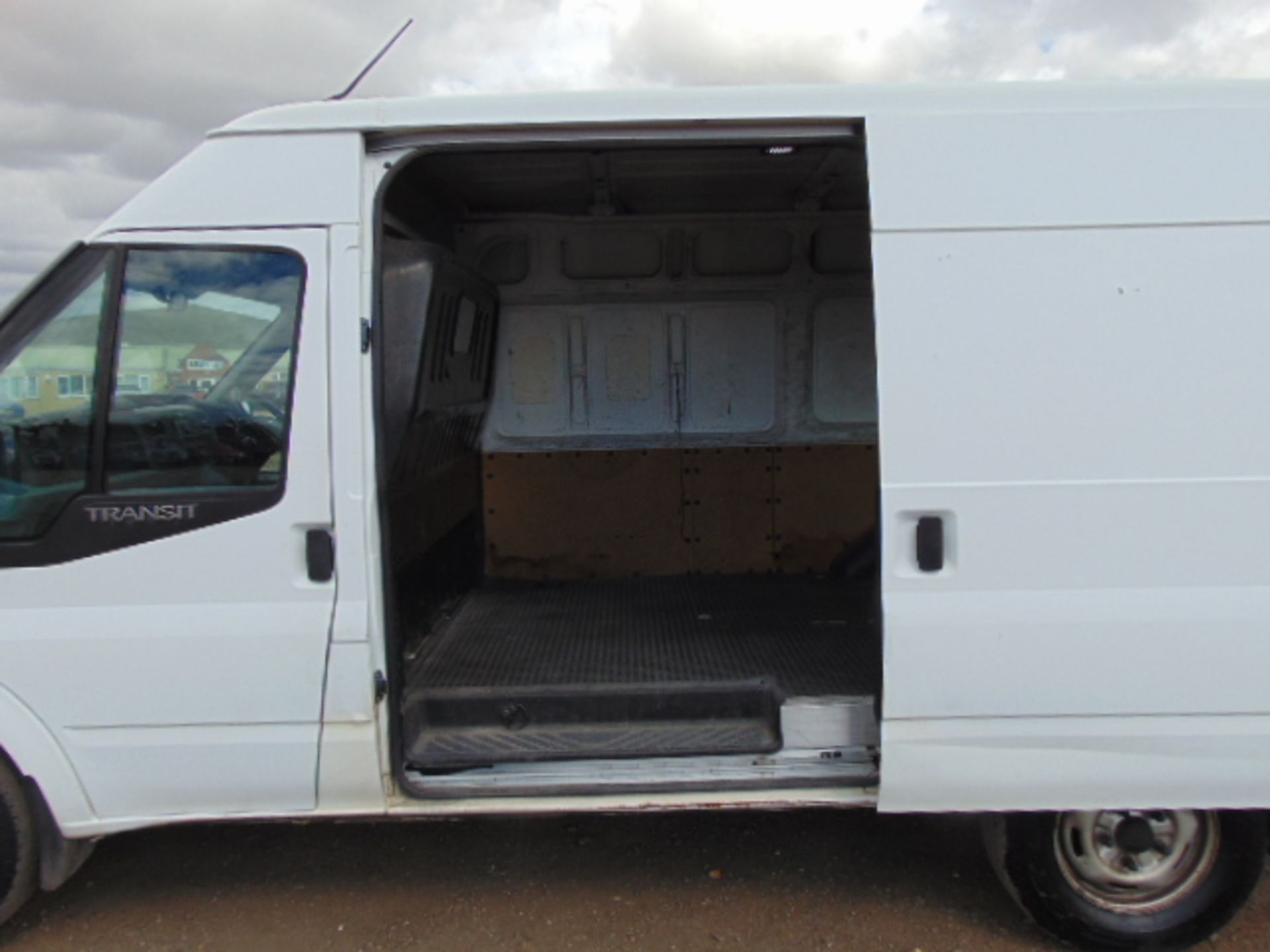 2009 Ford Transit 100 T350 Panel Van - Image 15 of 21