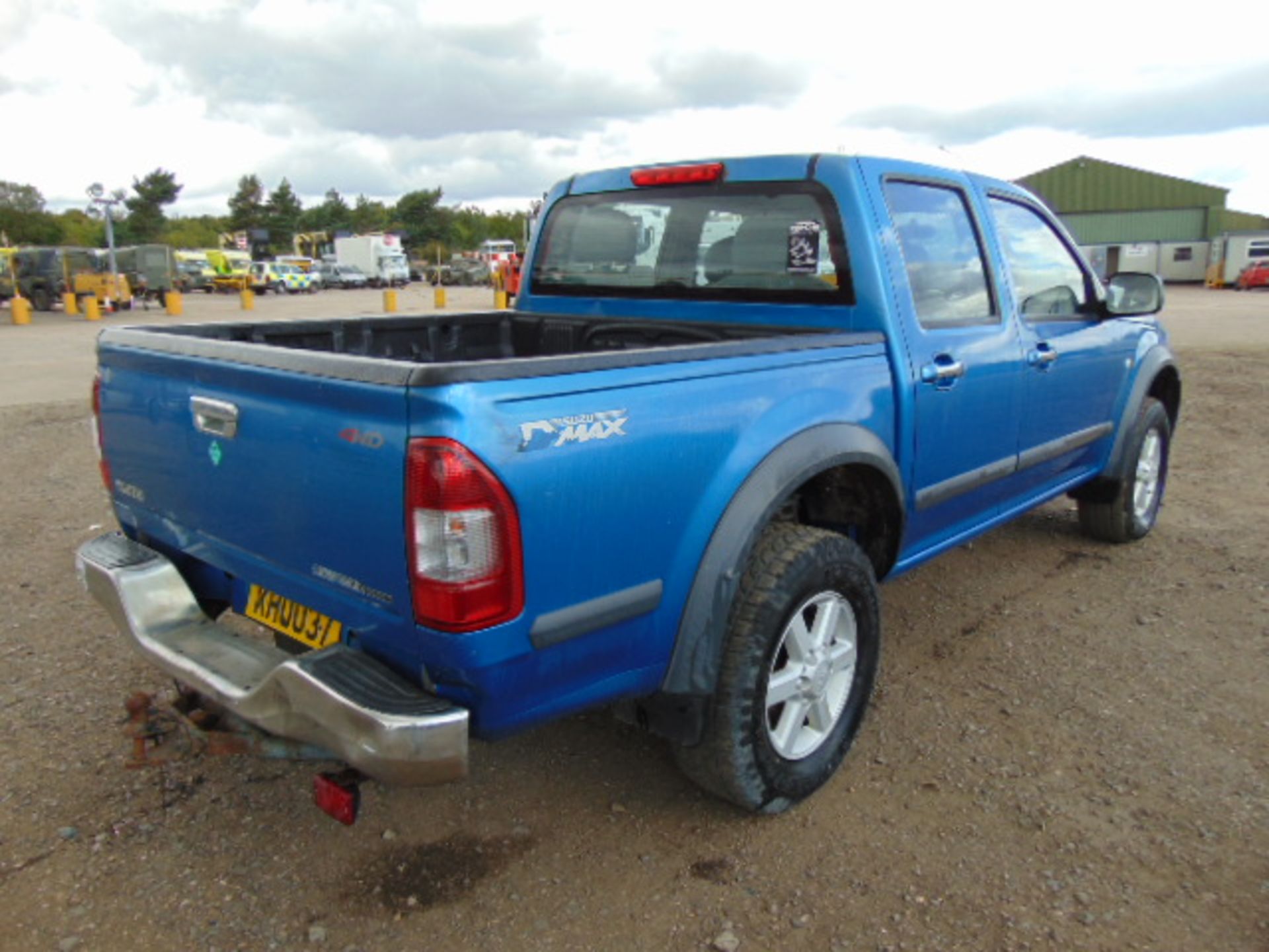 2004 Isuzu D-Max 3.0 TD 4 x 4 Double Cab Pickup - Image 6 of 16