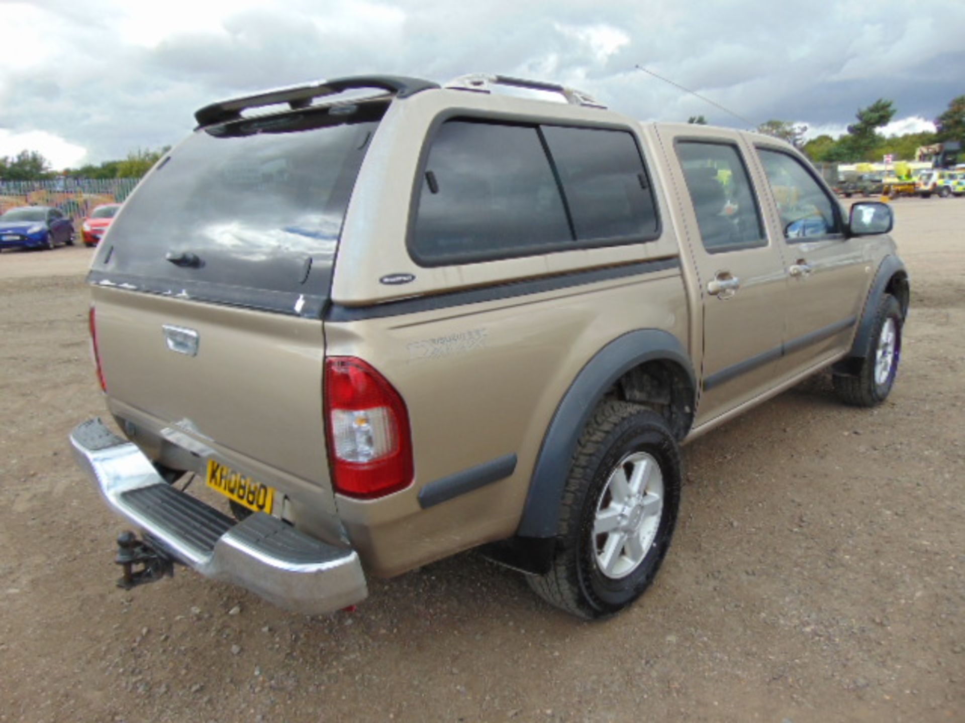 2004 Isuzu D-Max 3.0 TD 4 x 4 Double Cab Pickup - Image 6 of 17