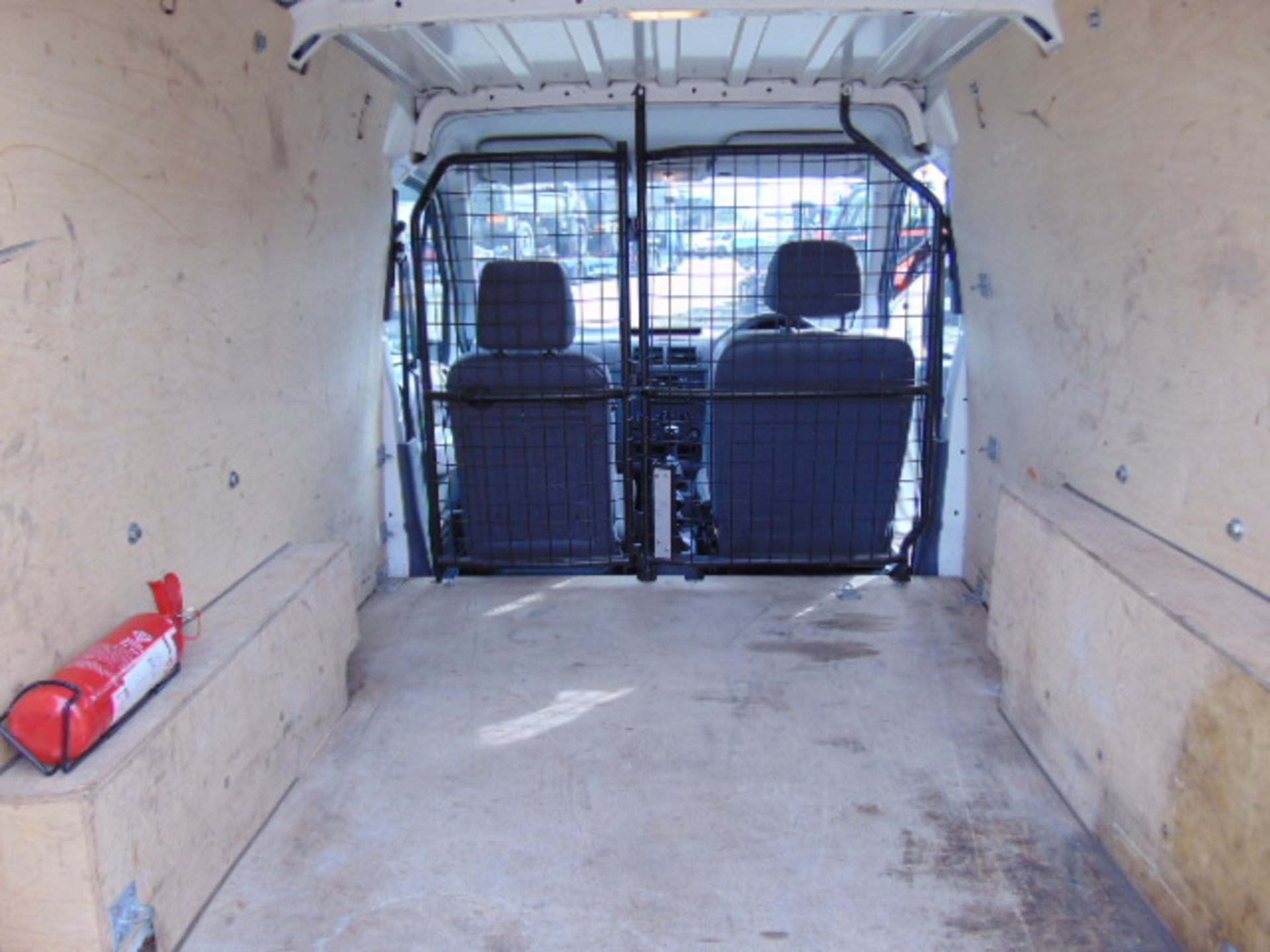 2006 Ford Transit Connect T200 L75 Panel Van - Image 13 of 16