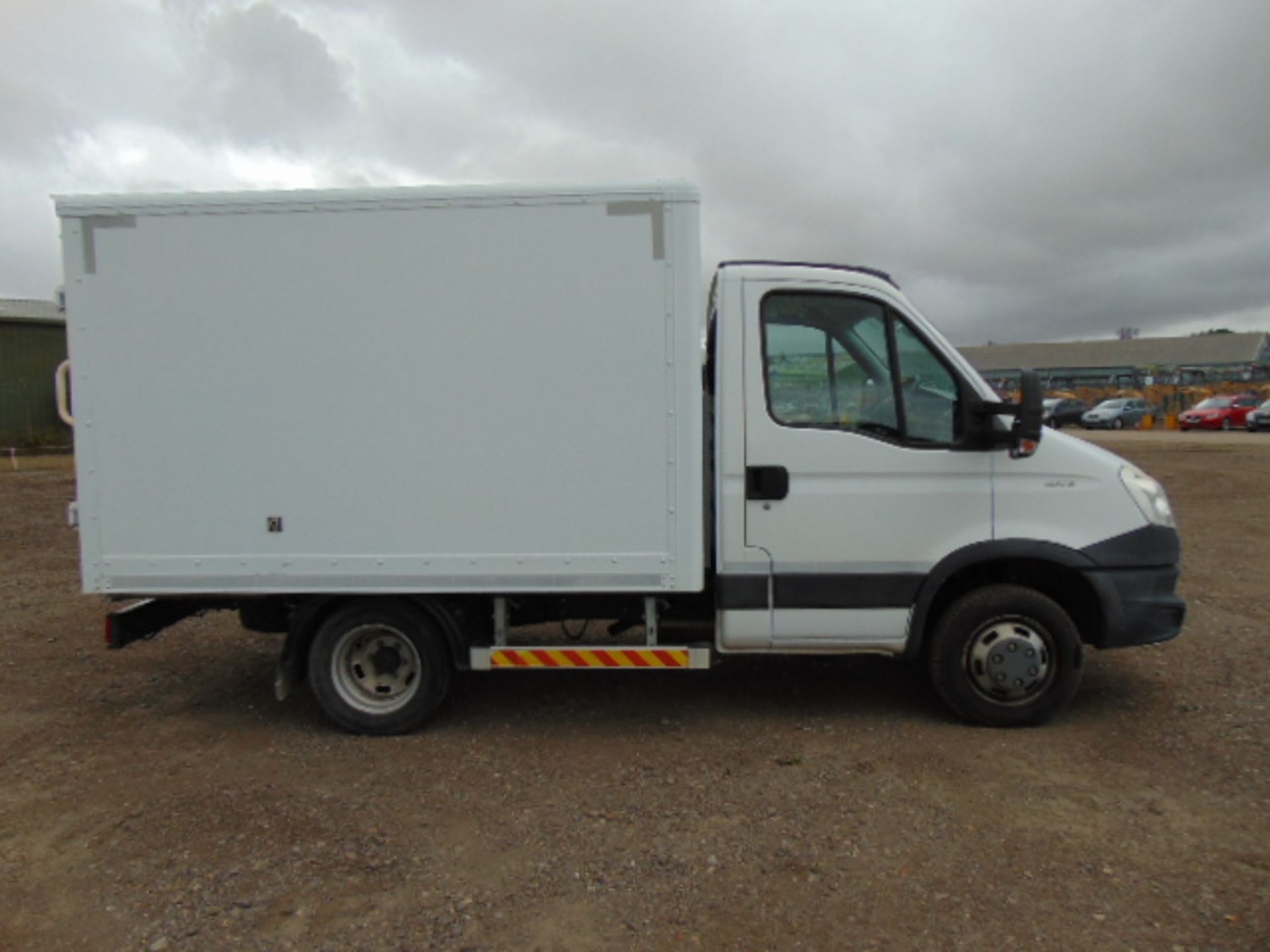 2013 Ford Iveco Daily 40C15 Chassis Cab with Fitted Box Body - Image 5 of 24