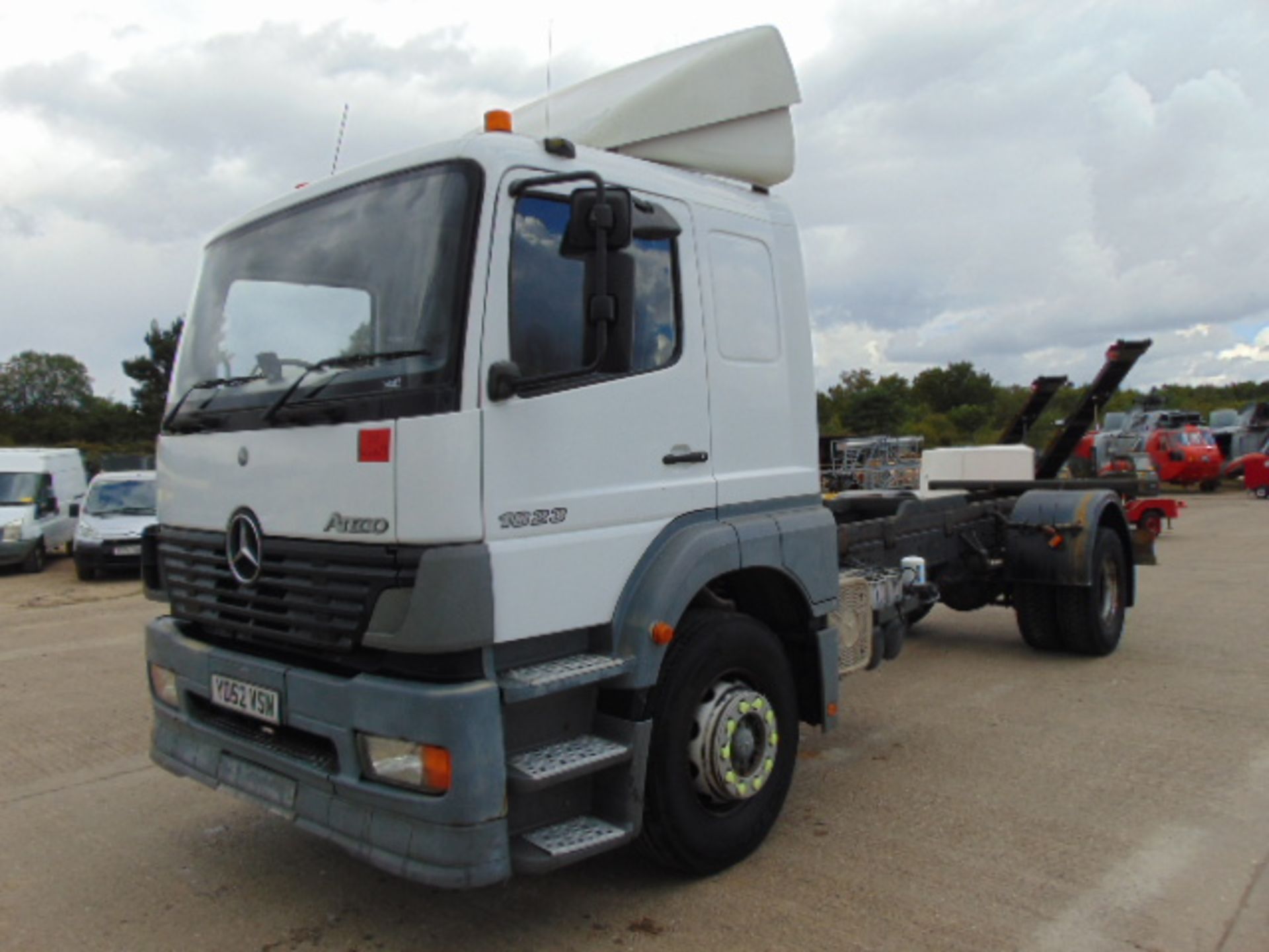 Mercedes ATEGO 1823 4x2 Chassis Cab - Image 4 of 17