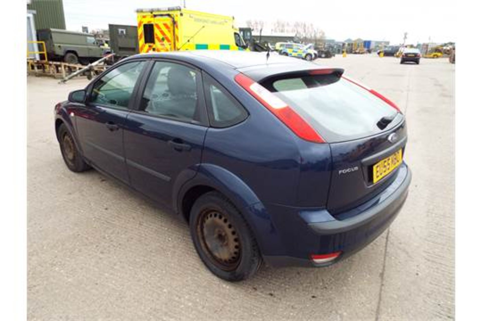 2006 Ford Focus LX 1.6TDCi 5 Door Hatchback - Image 8 of 18