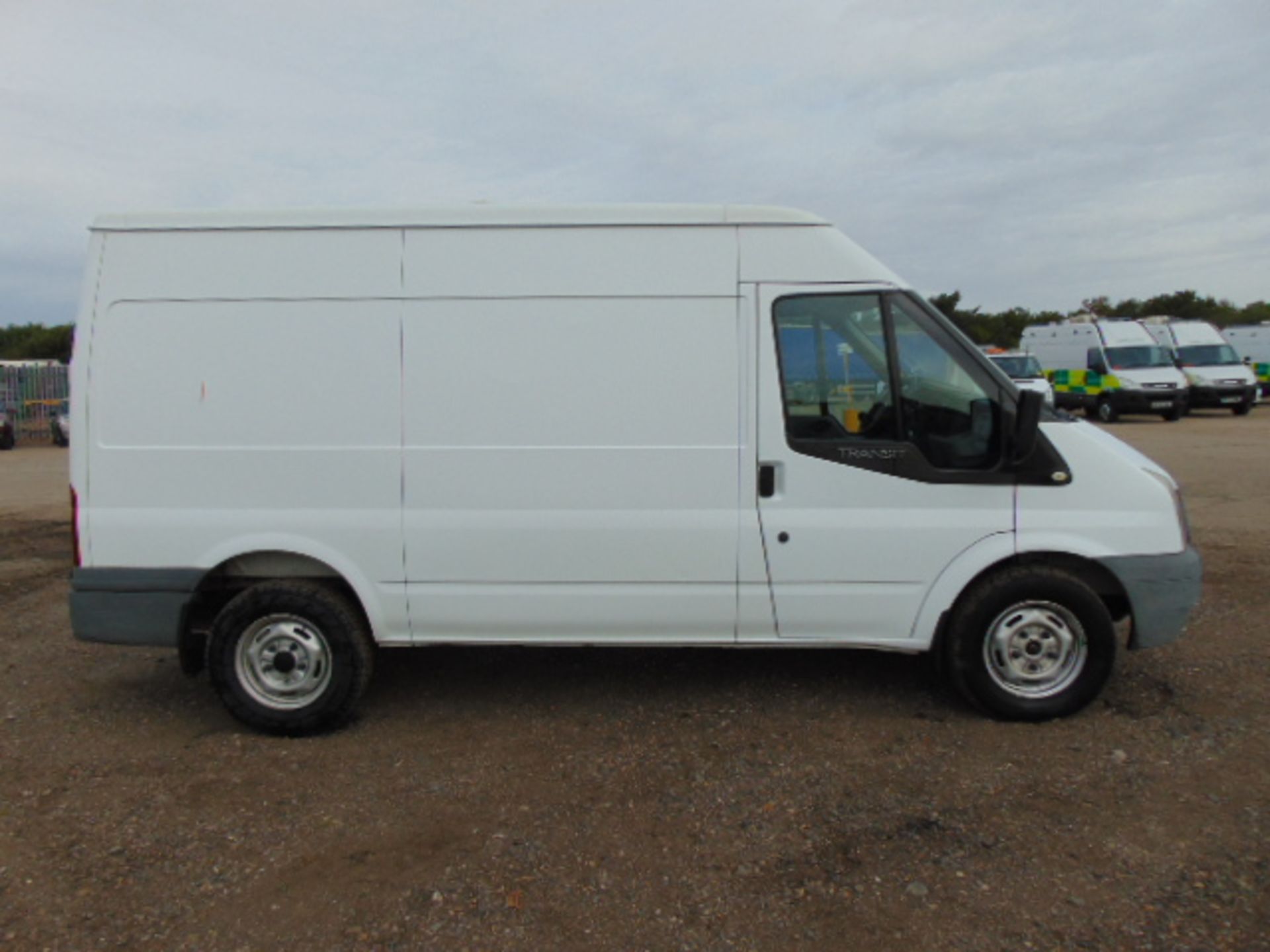 2009 Ford Transit 100 T350 Panel Van - Image 5 of 16