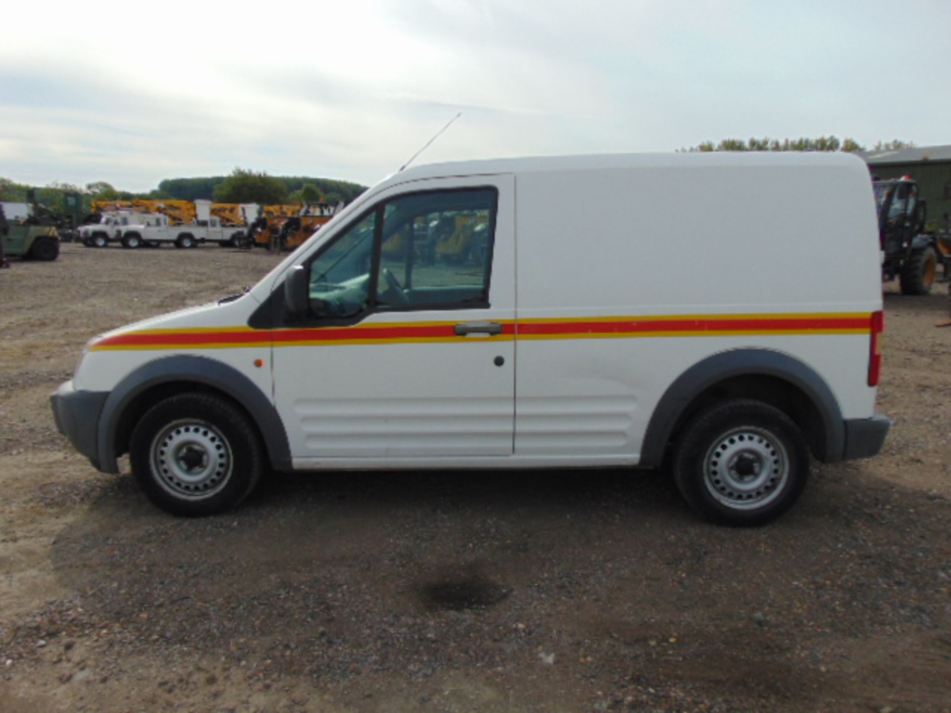 2006 Ford Transit Connect T200 L75 Panel Van - Image 4 of 17