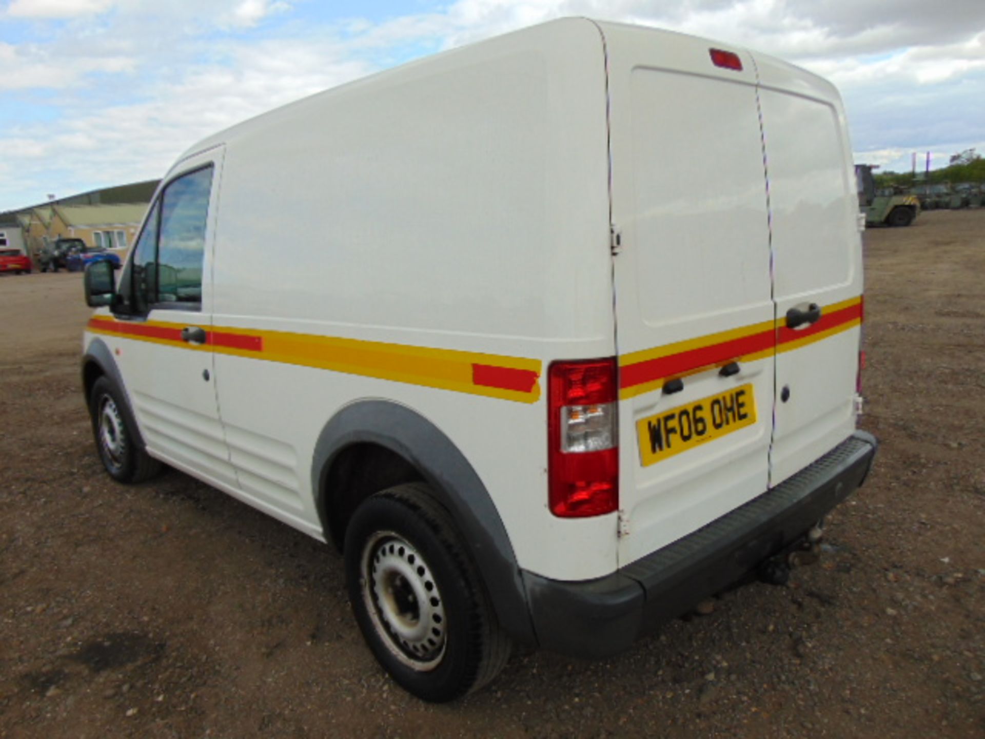 2006 Ford Transit Connect T200 L75 Panel Van - Image 8 of 17