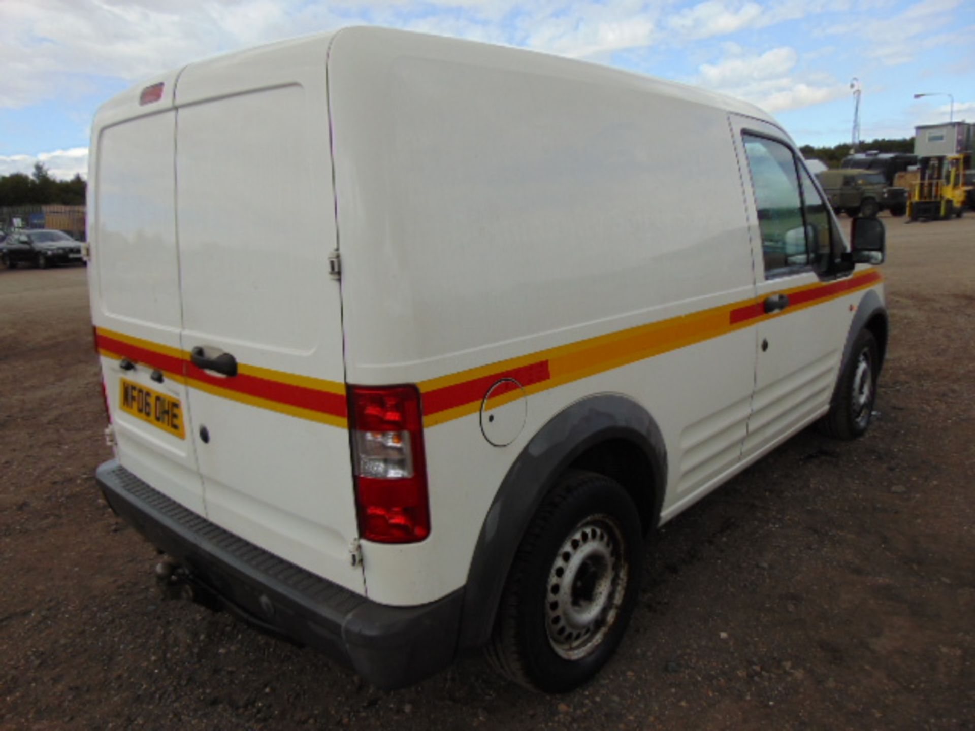 2006 Ford Transit Connect T200 L75 Panel Van - Image 6 of 17