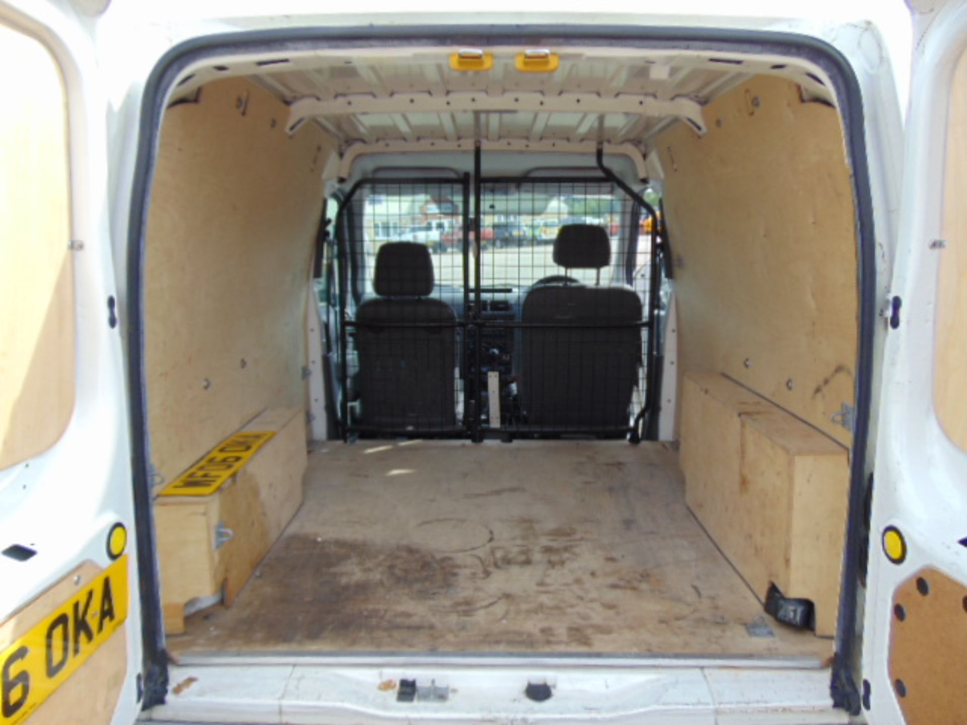 2006 Ford Transit Connect T200 L75 Panel Van - Image 13 of 17