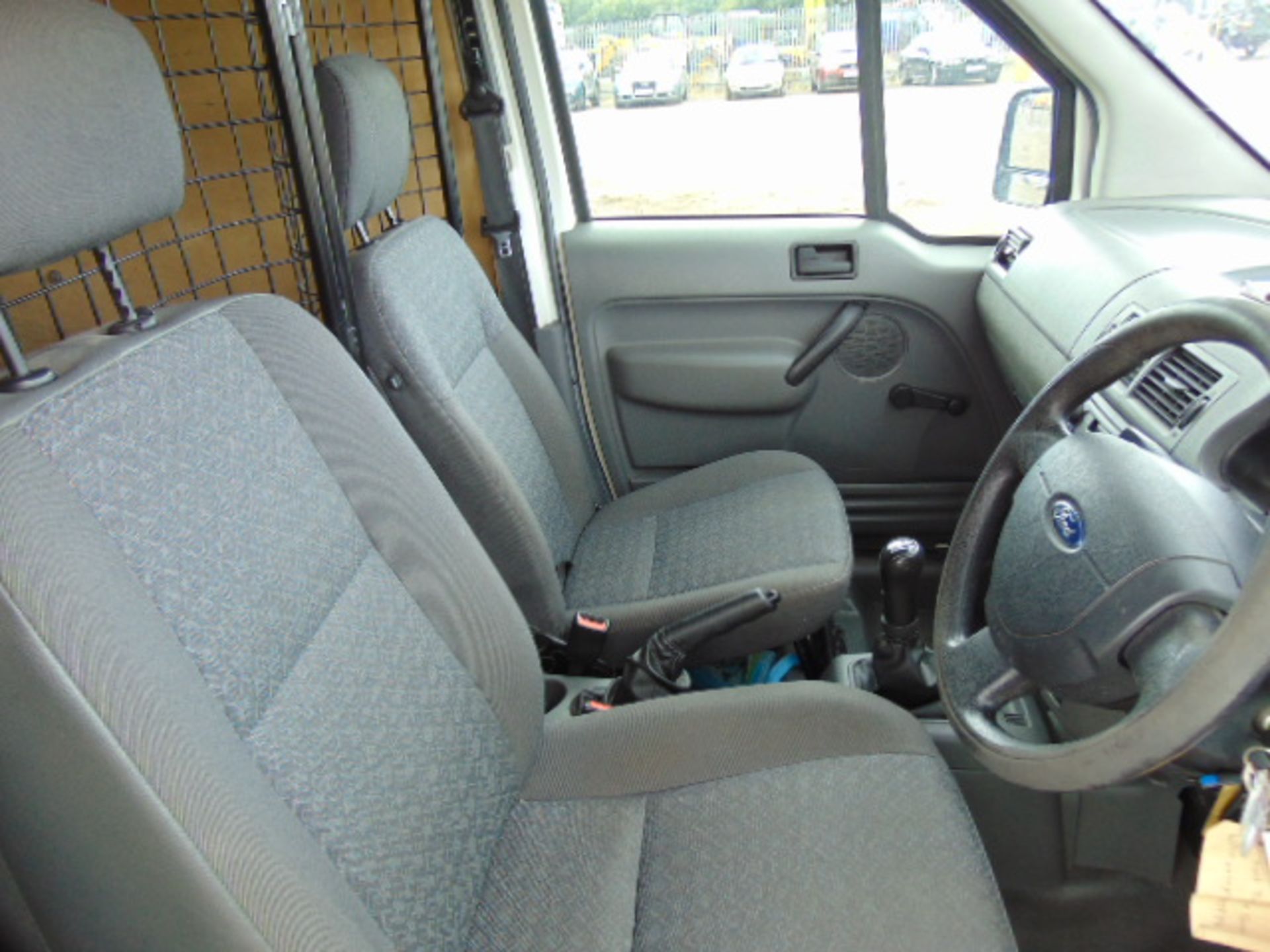 2006 Ford Transit Connect T200 L75 Panel Van - Image 12 of 17