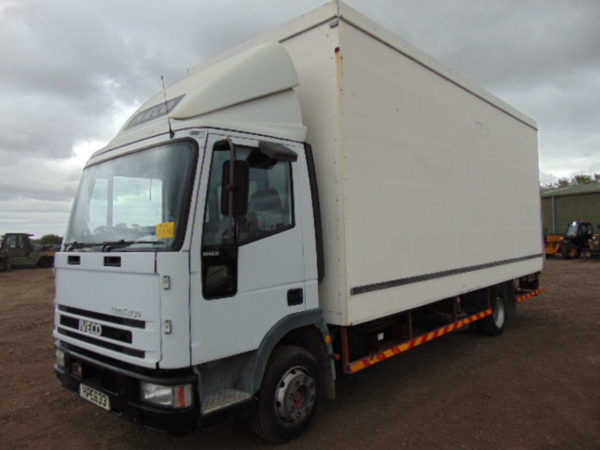 Ford Iveco Cargo 100E18 6T Box Lorry Complete with Rear Tail Lift - Image 3 of 23