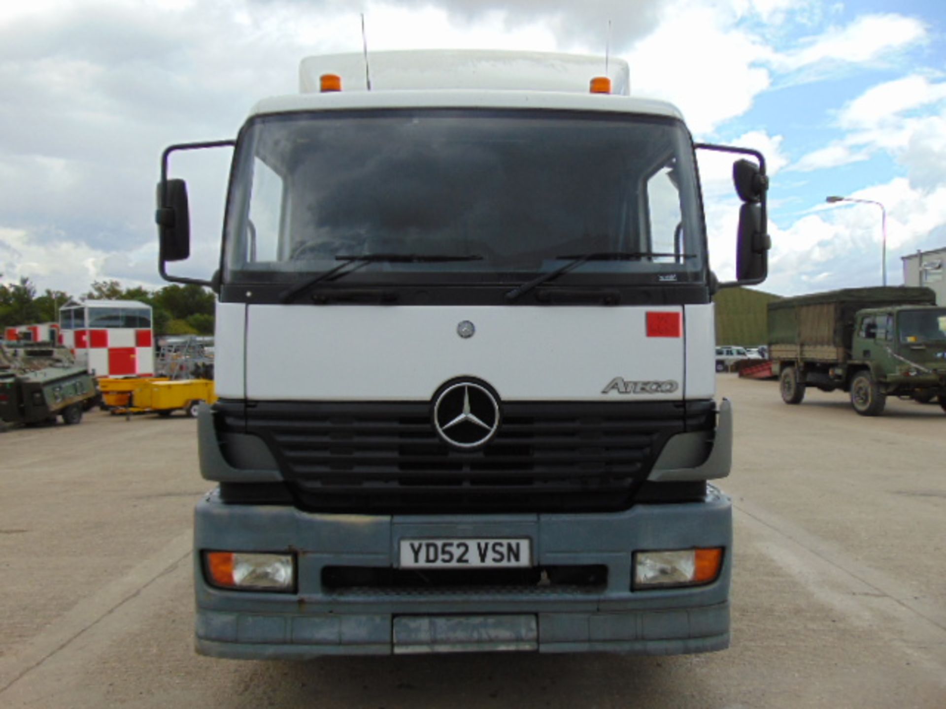 Mercedes ATEGO 1823 4x2 Chassis Cab - Image 3 of 17