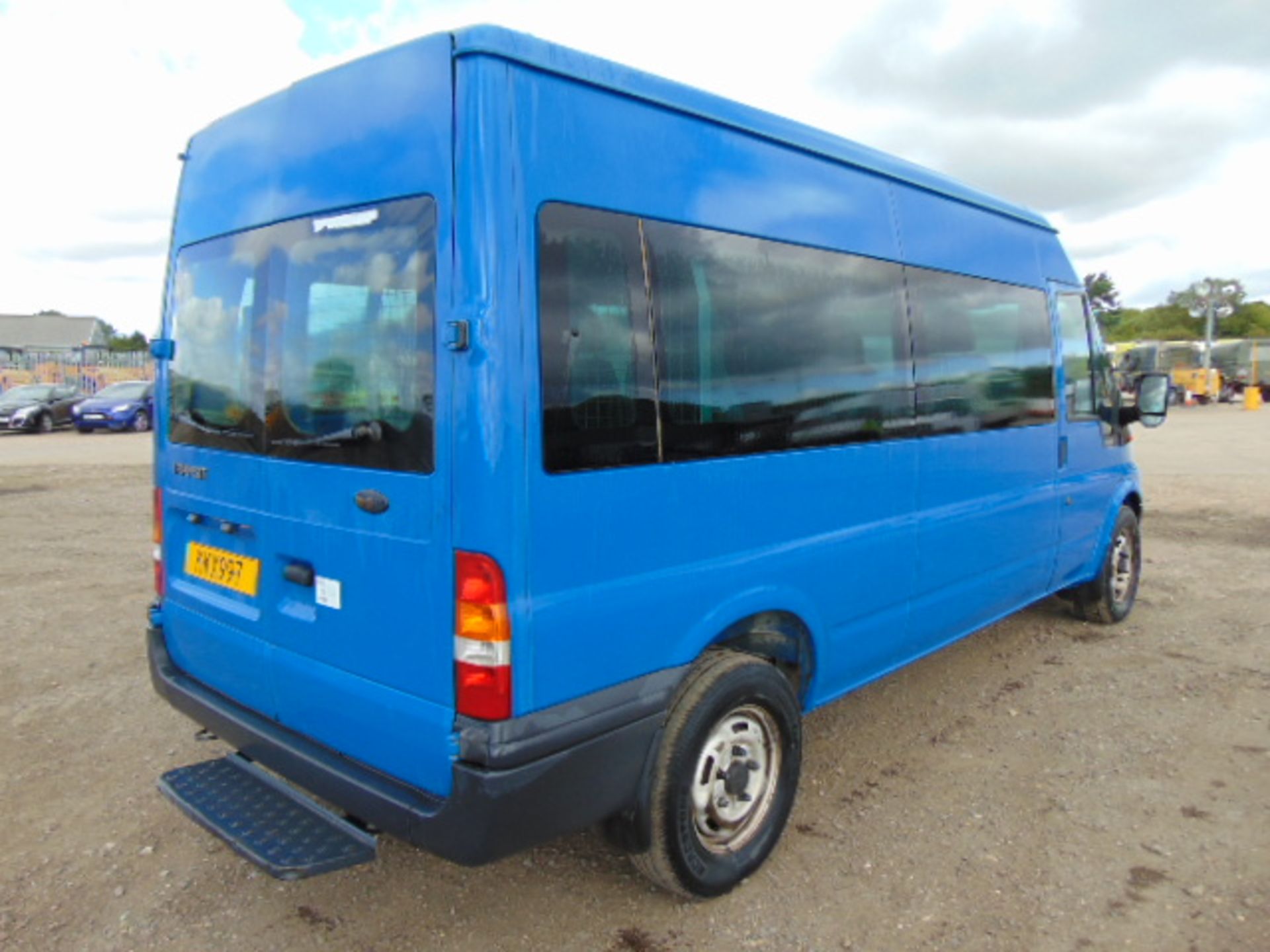 2005 Ford Transit 9 Seat Minibus 10,782 miles! - Image 8 of 19