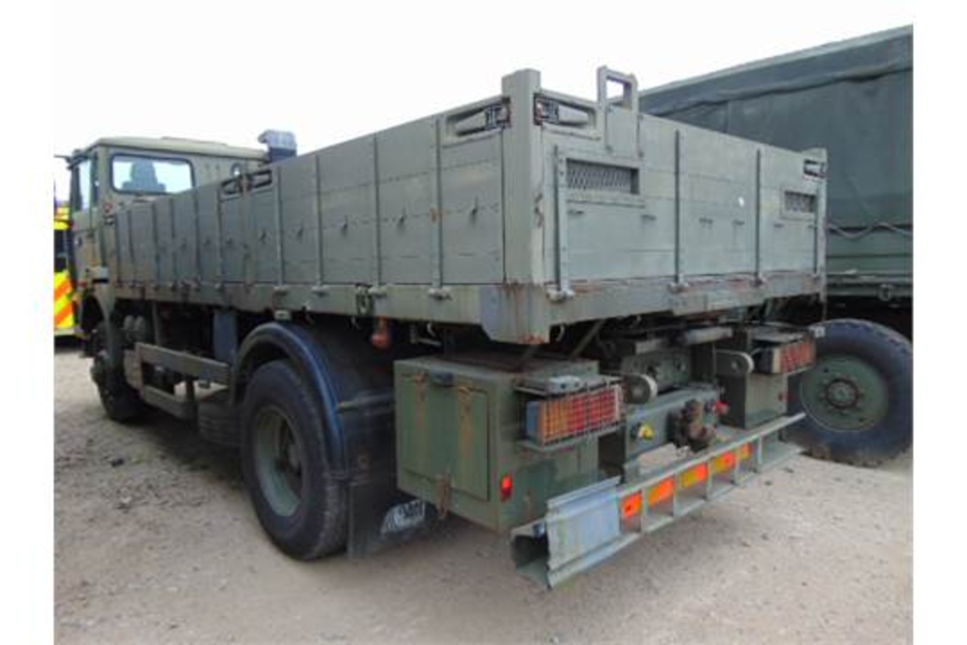 Renault G300 Maxter RHD 4x4 8T Cargo Truck with fitted winch - Image 4 of 15