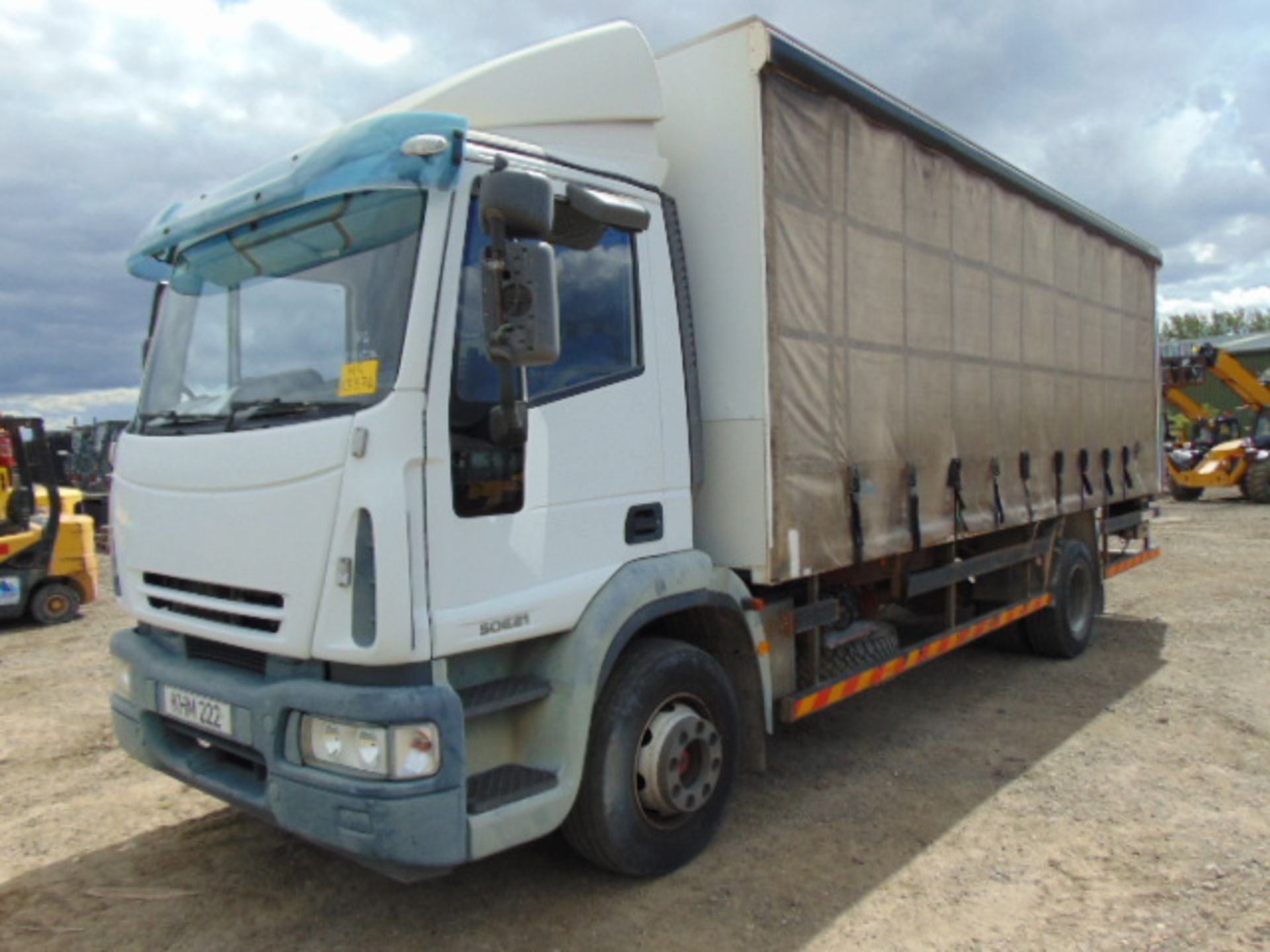 Ford Iveco EuroCargo ML150E21 8T Curtain Side Complete with Rear Tail Lift - Image 3 of 21