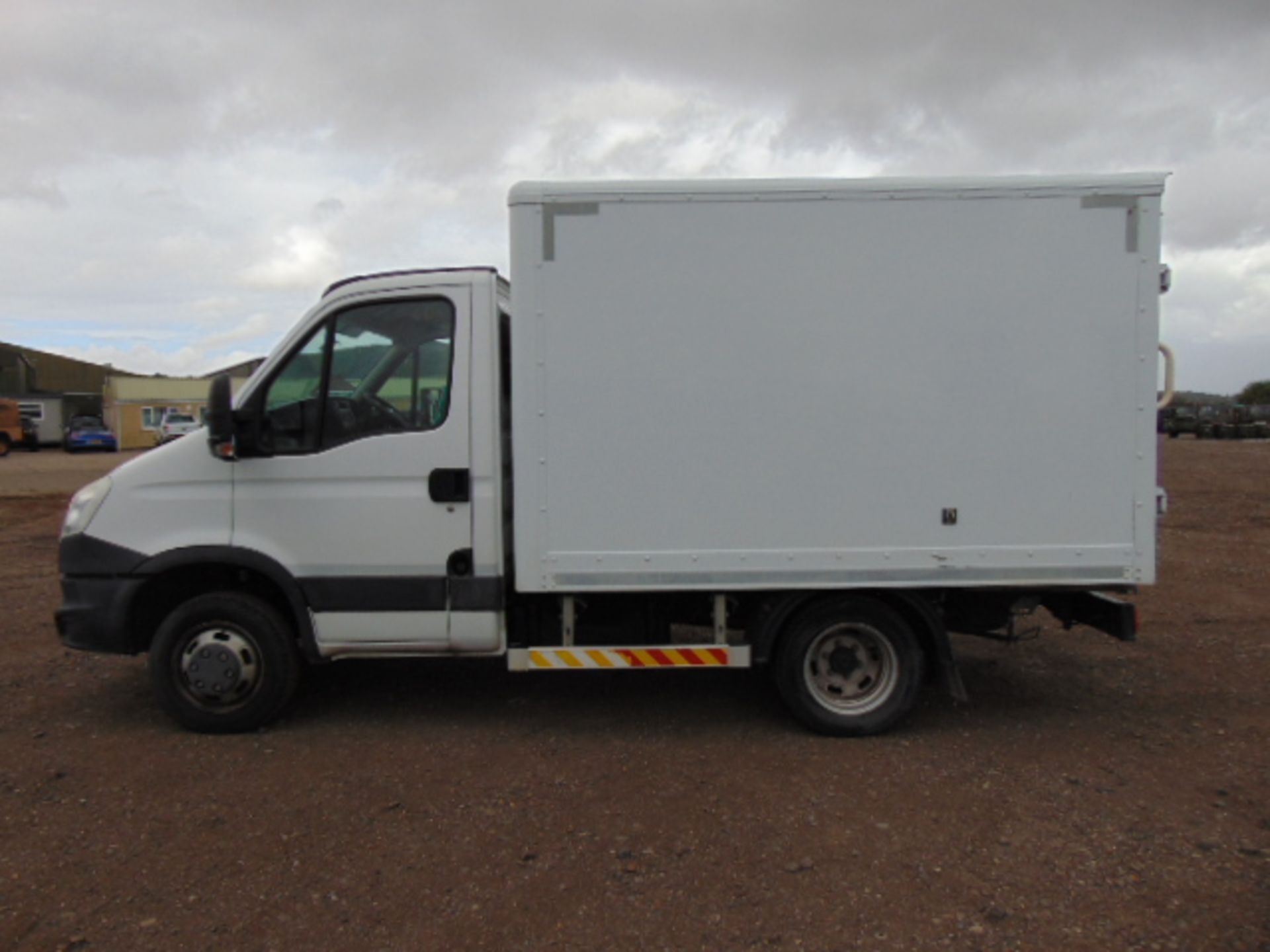 2013 Ford Iveco Daily 40C15 Chassis Cab with Fitted Box Body - Image 4 of 24