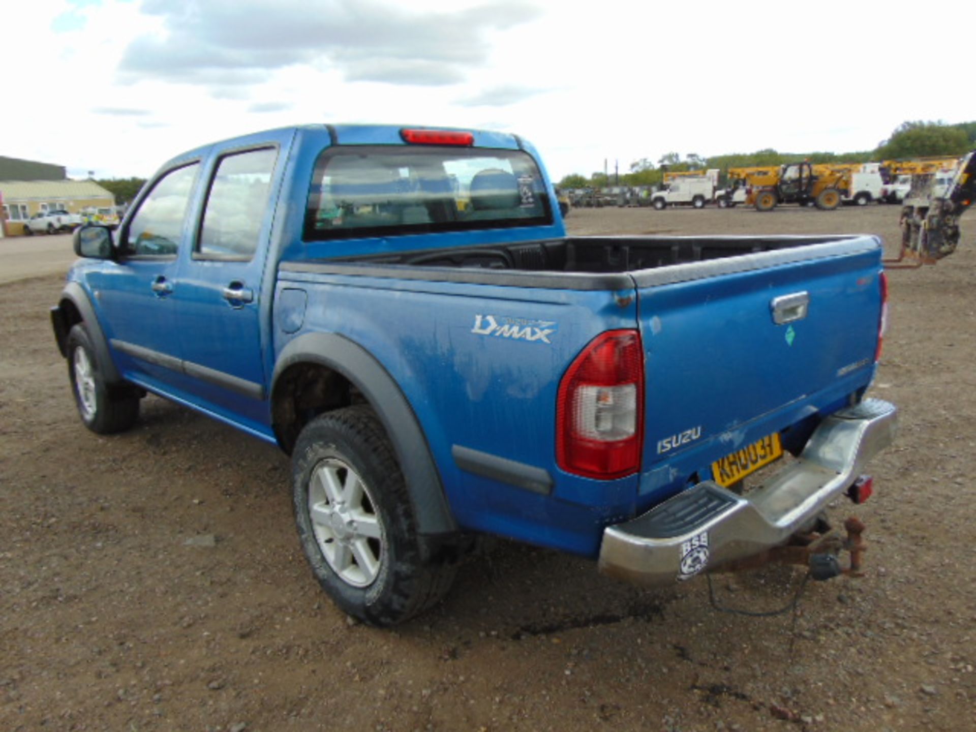 2004 Isuzu D-Max 3.0 TD 4 x 4 Double Cab Pickup - Image 8 of 16