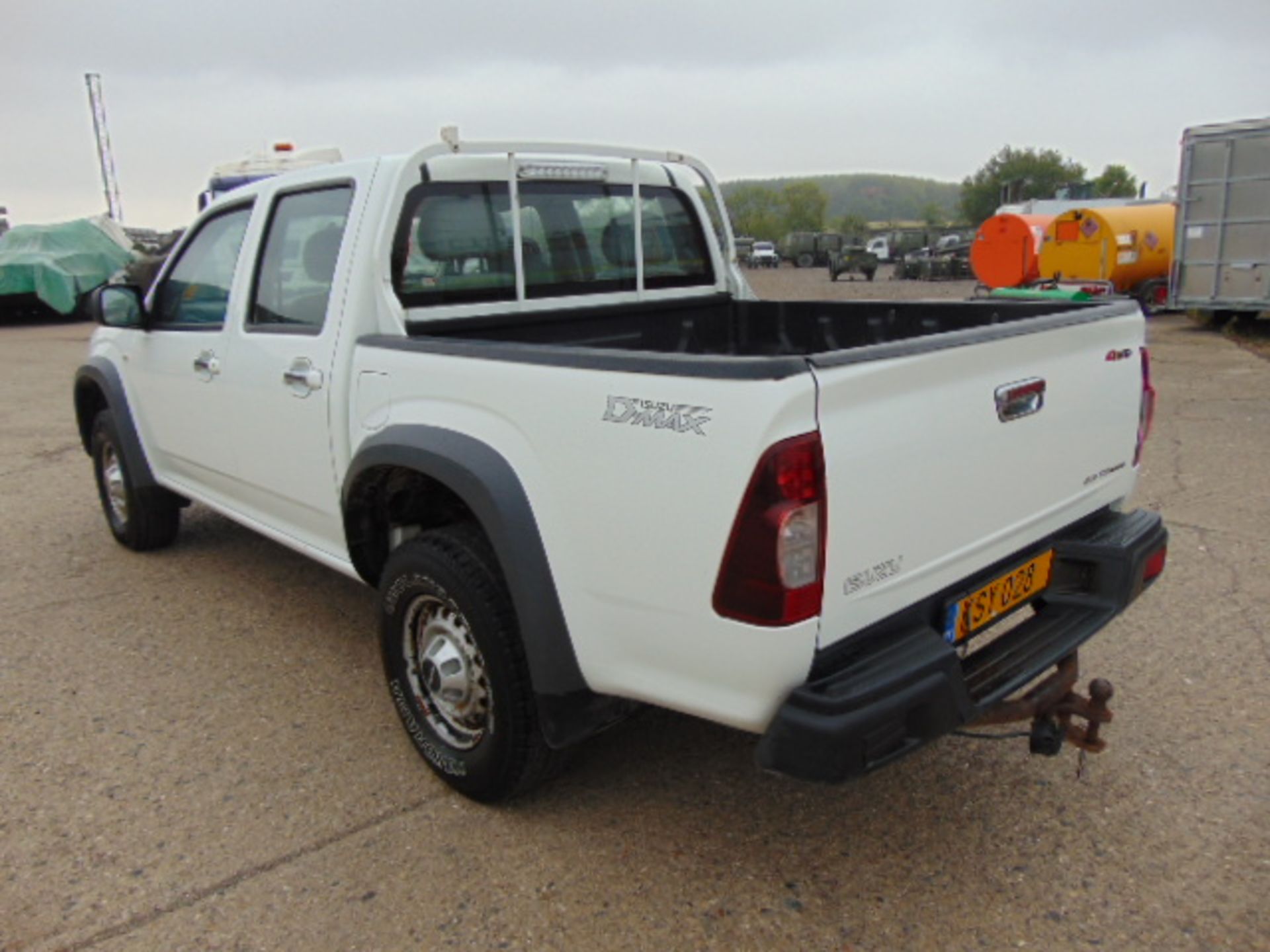 2008 Isuzu D-Max Double Cab 2.5 Diesel 4 x 4 Pickup 57,992km - Image 8 of 16