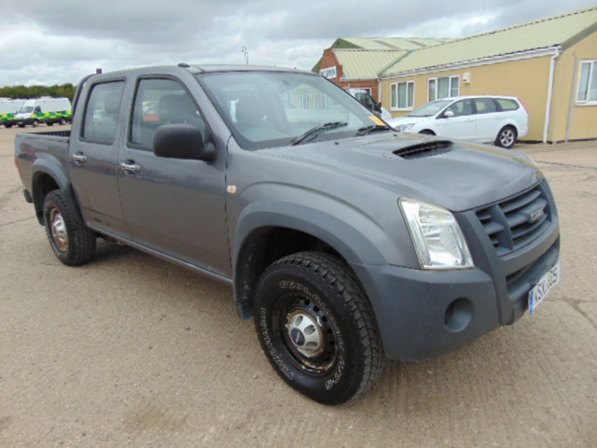 2008 Isuzu D-Max Double Cab 2.5 Diesel 4 x 4 Pickup 161,309km