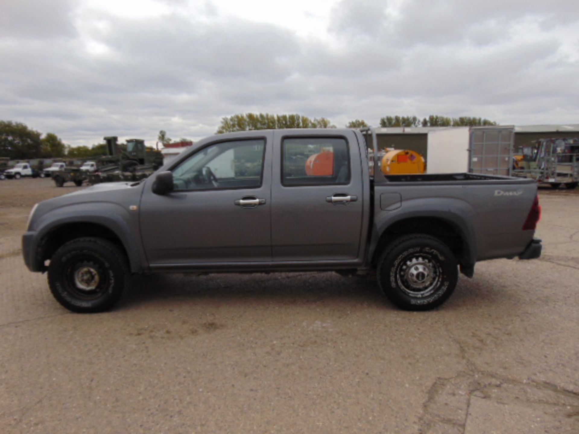 2008 Isuzu D-Max Double Cab 2.5 Diesel 4 x 4 Pickup 161,309km - Image 4 of 17