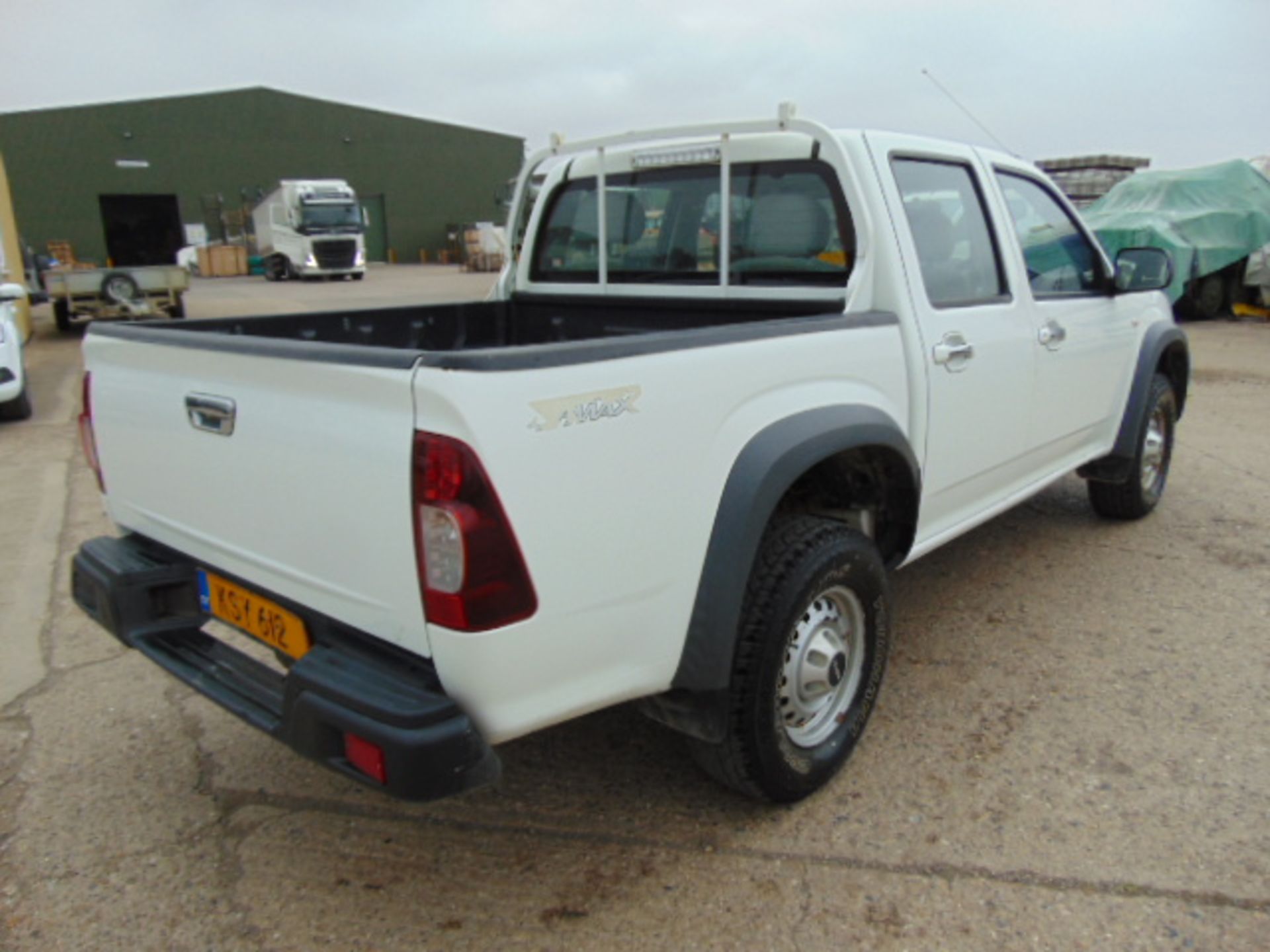 2008 Isuzu D-Max Double Cab 2.5 Diesel 4 x 4 Pickup 54,829km - Image 6 of 17