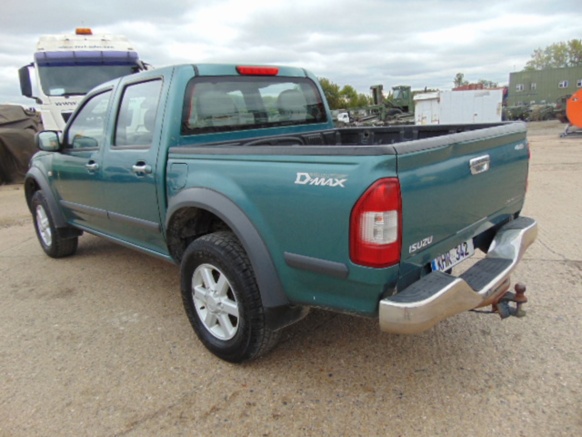 2004 Isuzu D-Max Double Cab 3.0 Diesel 4 x 4 Pickup 114,762 miles - Image 8 of 18