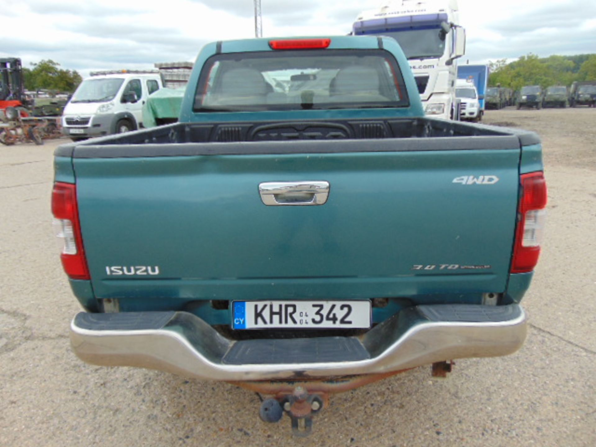 2004 Isuzu D-Max Double Cab 3.0 Diesel 4 x 4 Pickup 114,762 miles - Image 7 of 18