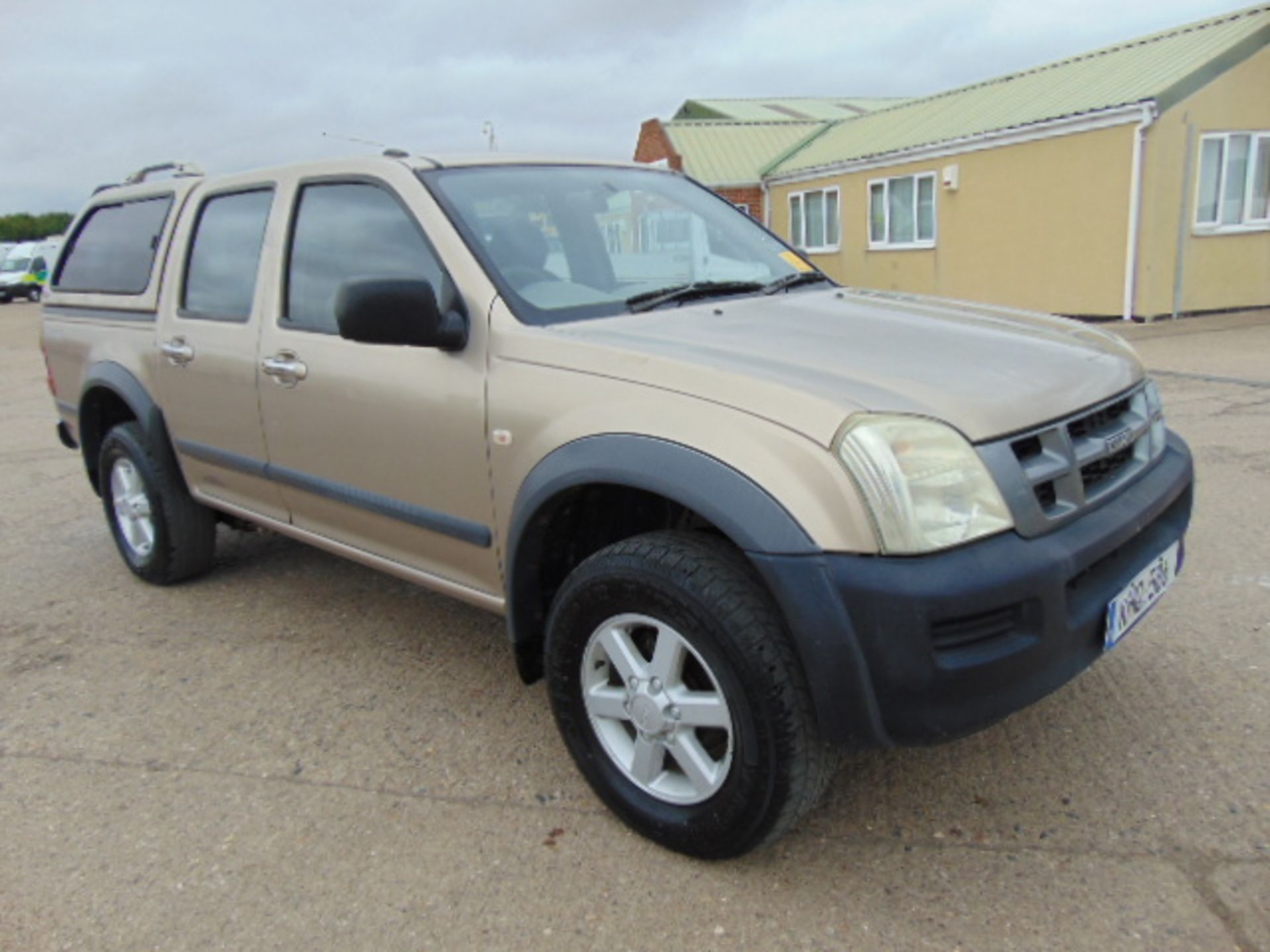 2004 Isuzu D-Max Double Cab 3.0 Diesel 4 x 4 Pickup 112,342 miles