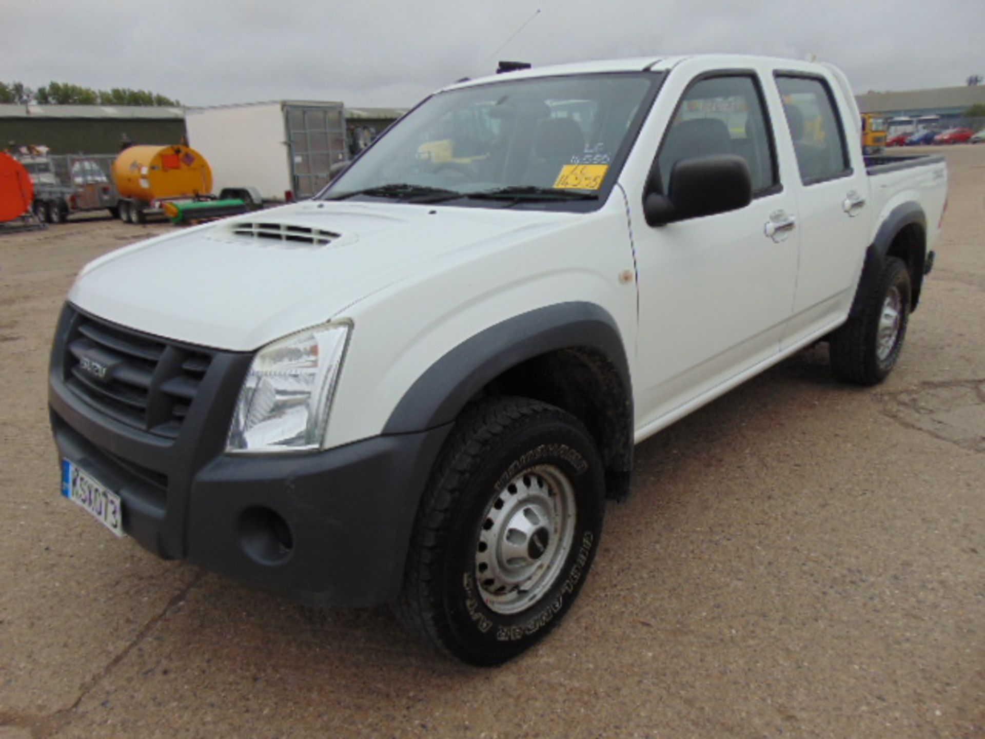 2008 Isuzu D-Max Double Cab 2.5 Diesel 4 x 4 Pickup 68,158km - Image 3 of 17