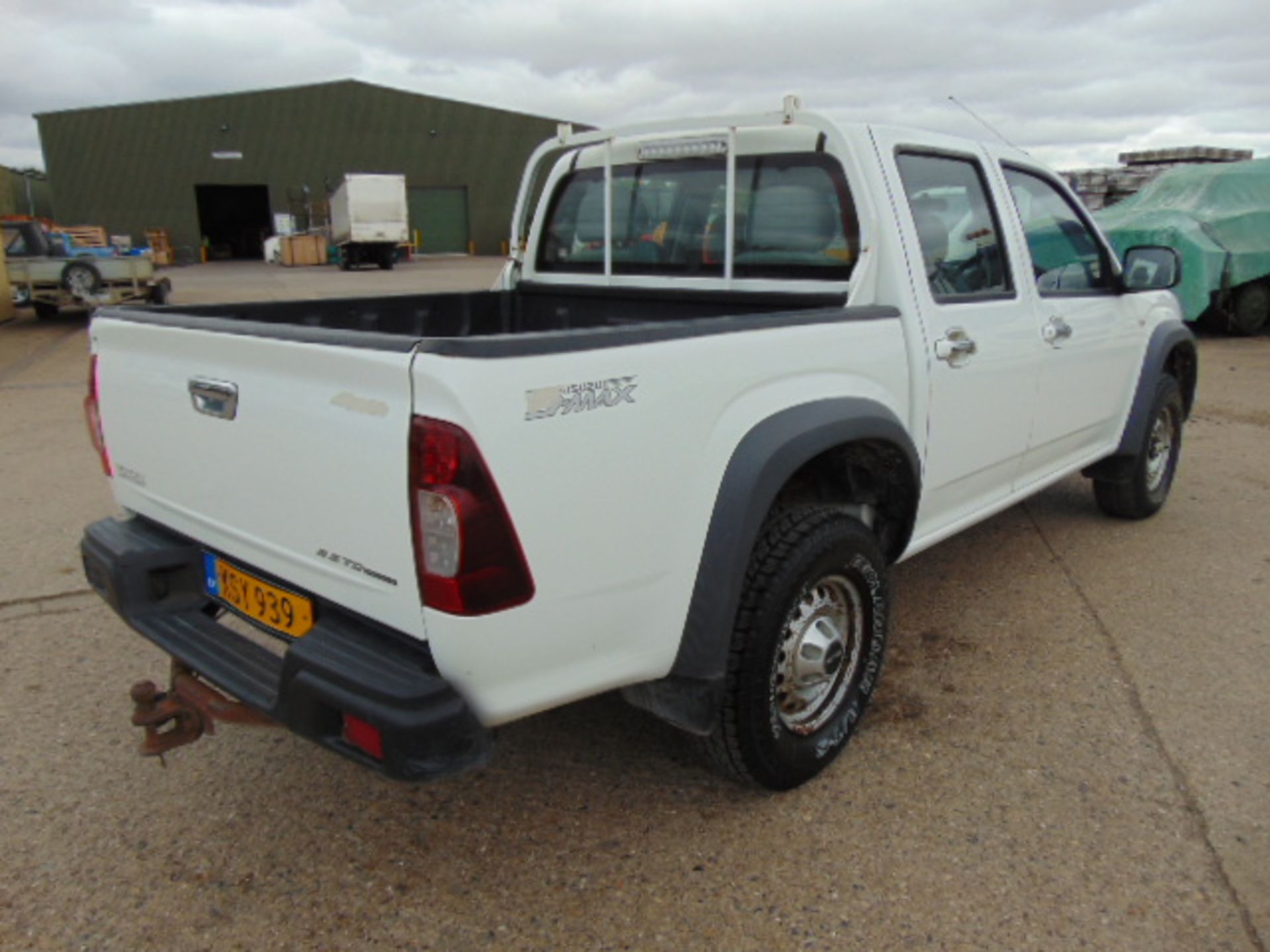 2008 Isuzu D-Max Double Cab 2.5 Diesel 4 x 4 Pickup 56,201km - Image 6 of 18