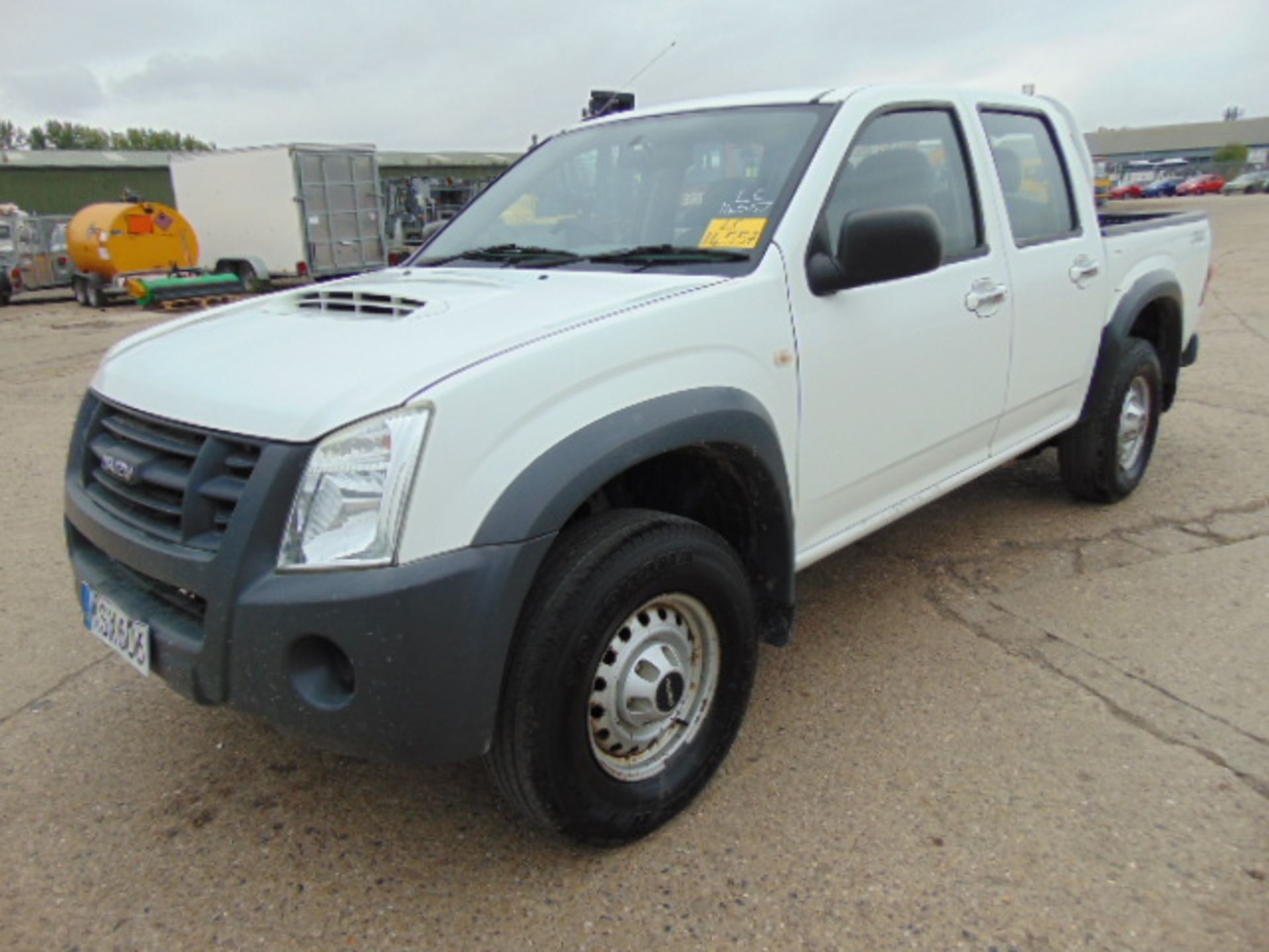 2008 Isuzu D-Max Double Cab 2.5 Diesel 4 x 4 Pickup 92,320km - Image 3 of 17