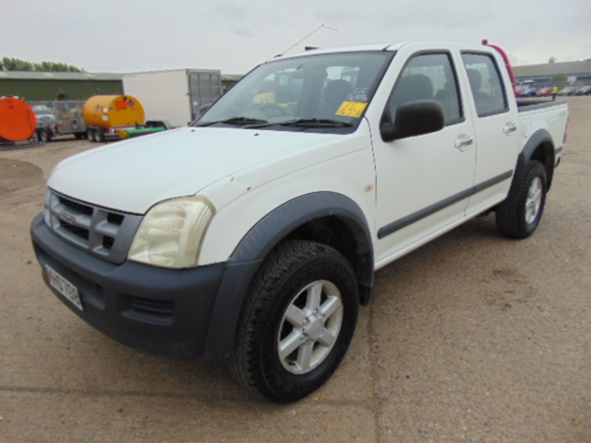 2004 Isuzu D-Max Double Cab 3.0 Diesel 4 x 4 Pickup 62,762 miles - Image 3 of 17