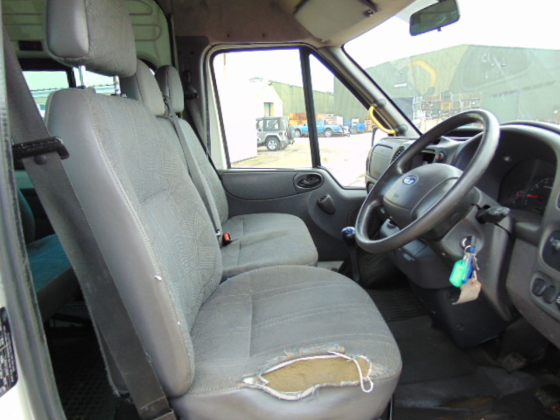 2004 Ford Transit 12 Seat Minibus 62,186 miles - Image 11 of 22