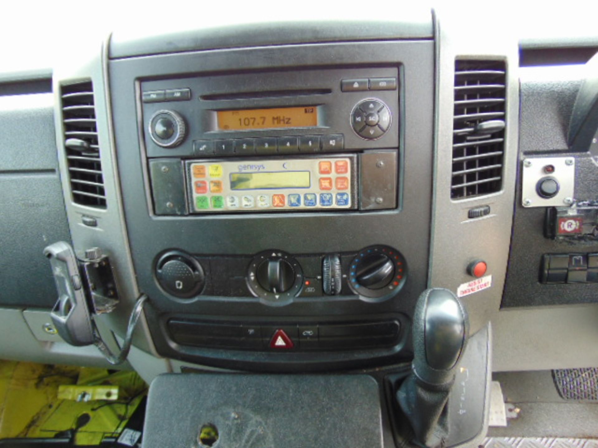 Mercedes Sprinter 515 CDI Turbo diesel ambulance - Image 16 of 19