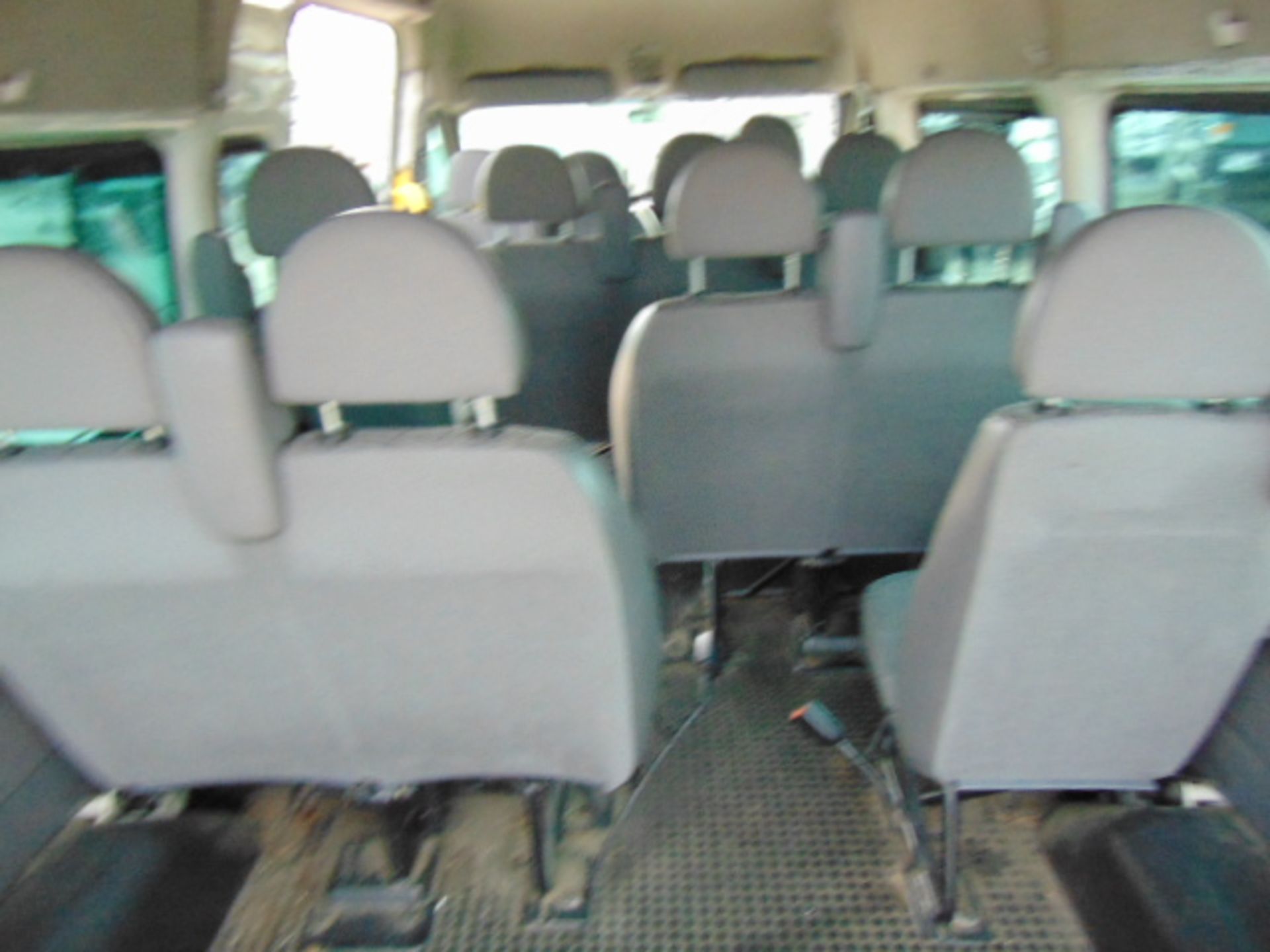 2004 Ford Transit 12 Seat Minibus 62,186 miles - Image 14 of 22