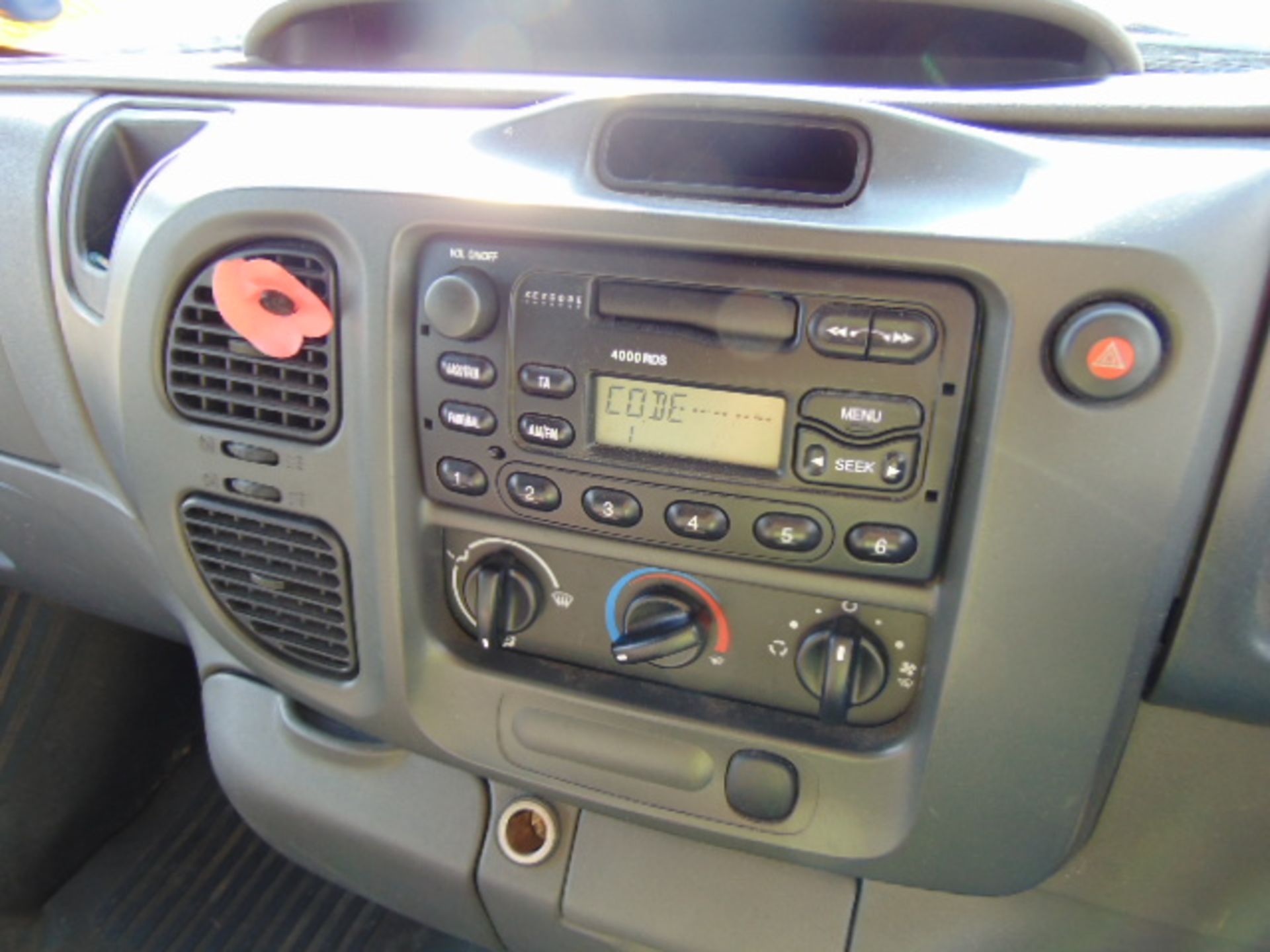 2005 Ford Transit 85 T260 Panel Van 38,304 miles - Image 11 of 23