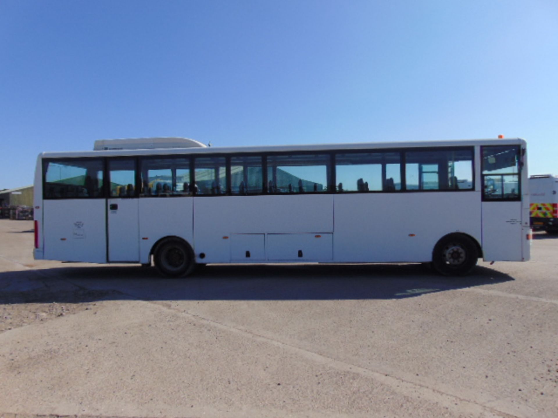 Iveco Scolabus 54 seat Coach - Image 4 of 27