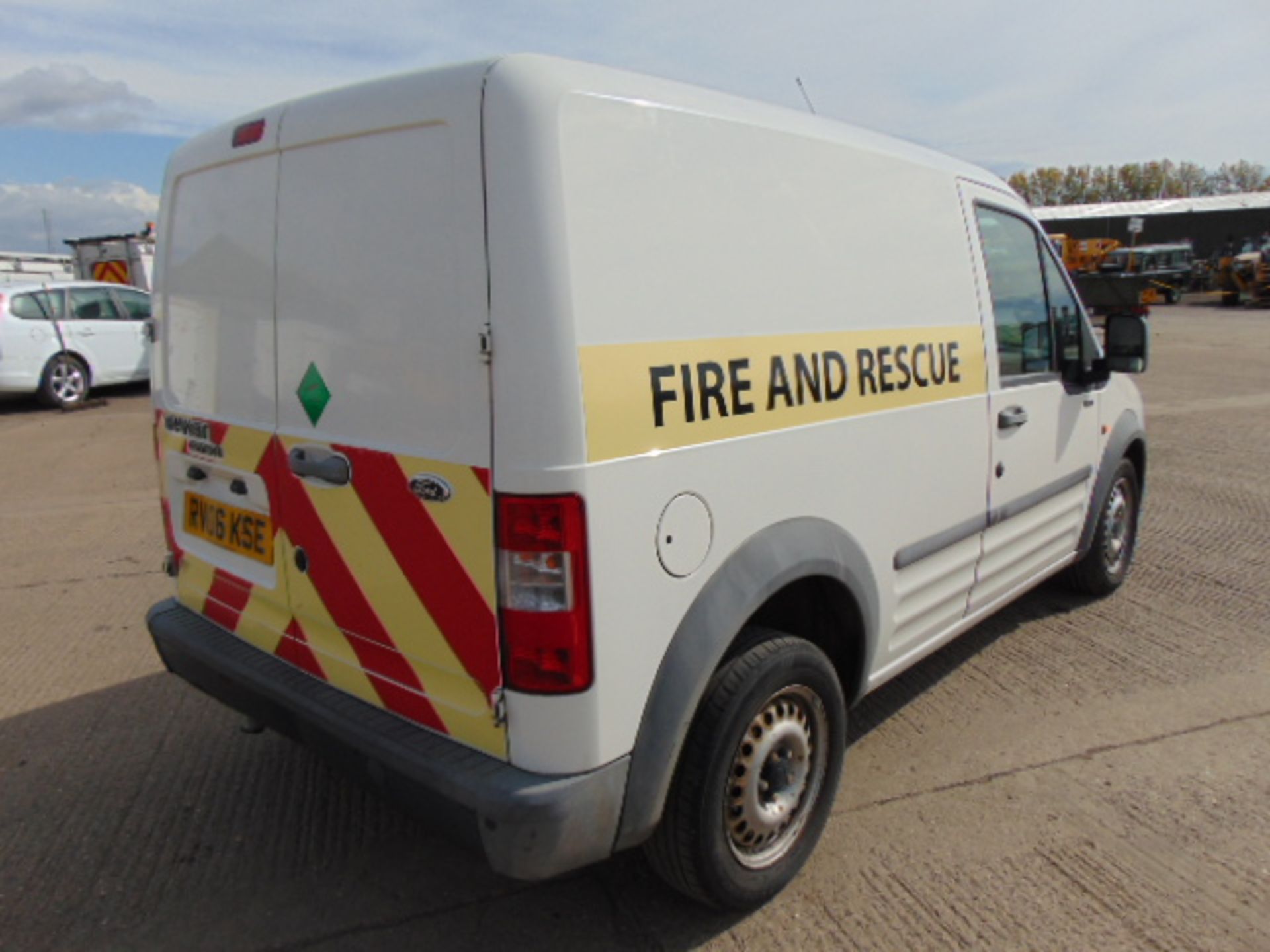 2006 Ford Transit Connect T200 L Panel Van 38,484 miles - Image 6 of 16