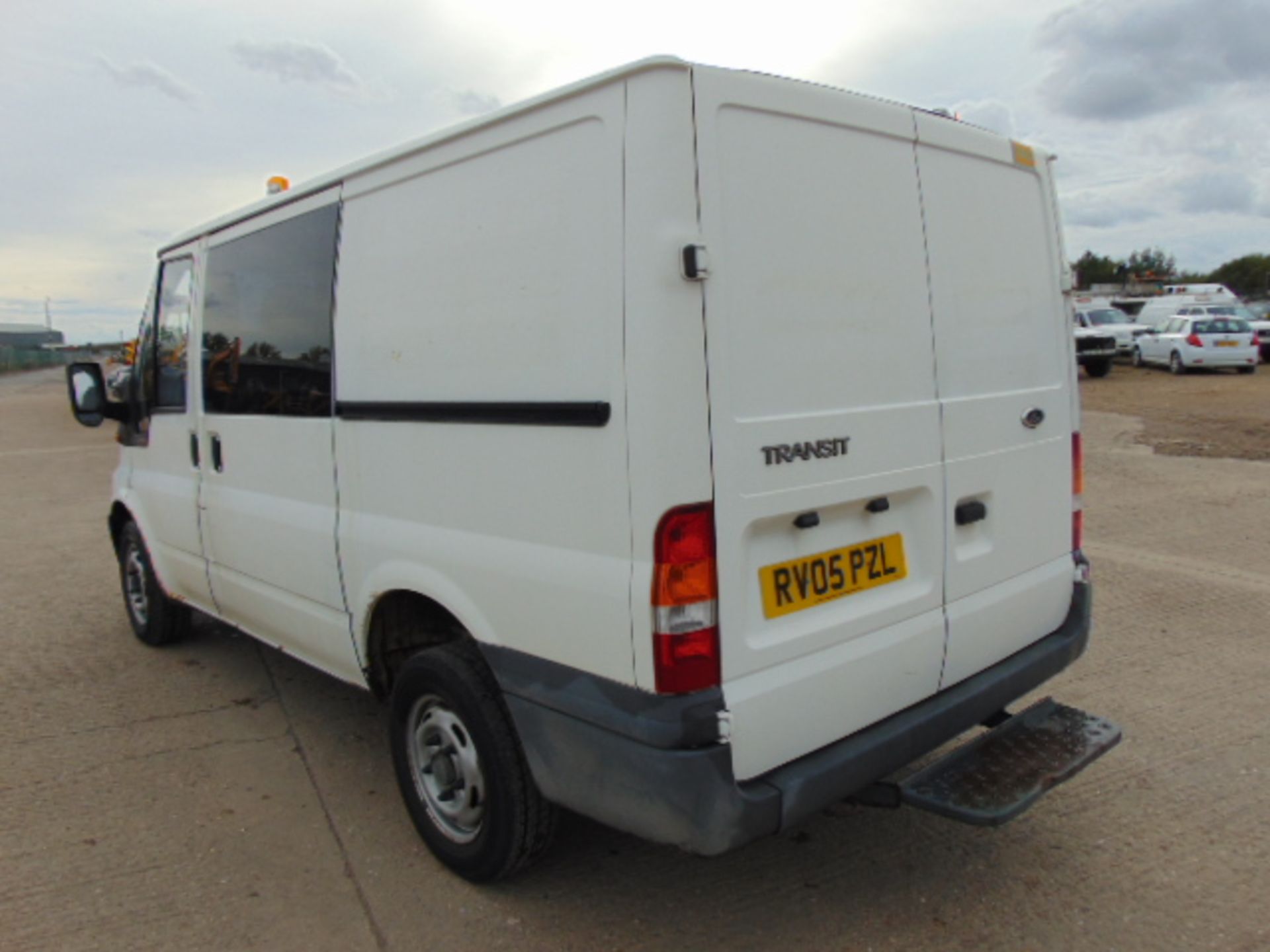 2005 Ford Transit T280 Crew Cab Panel Van 22,206 miles - Image 8 of 20