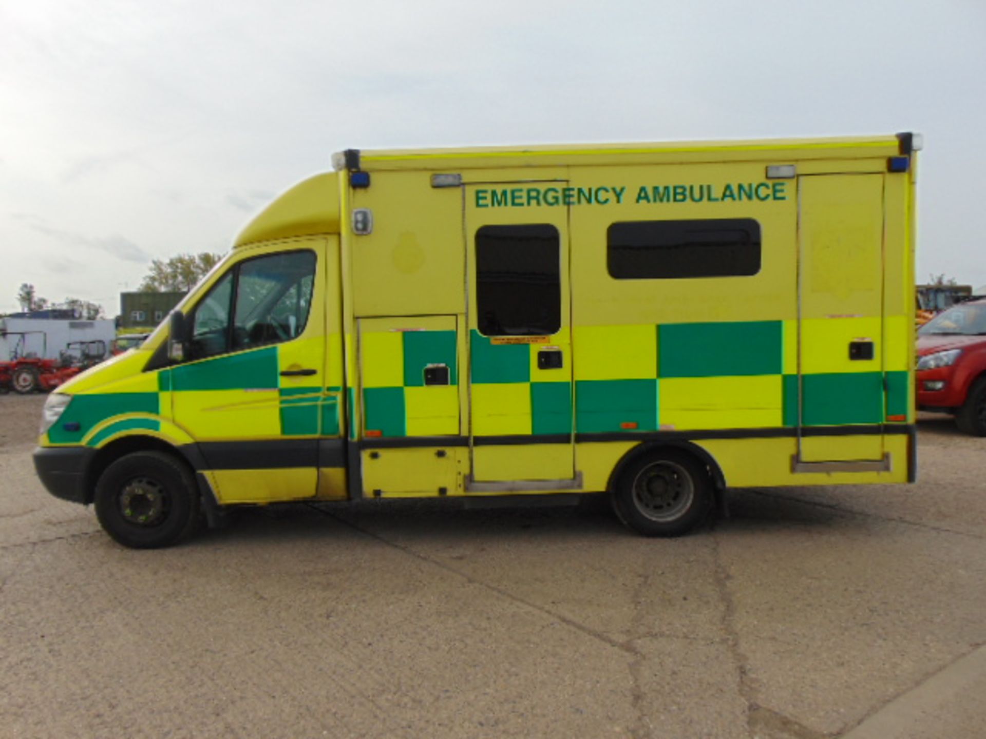 Mercedes Sprinter 515 CDI Turbo diesel ambulance - Image 4 of 19