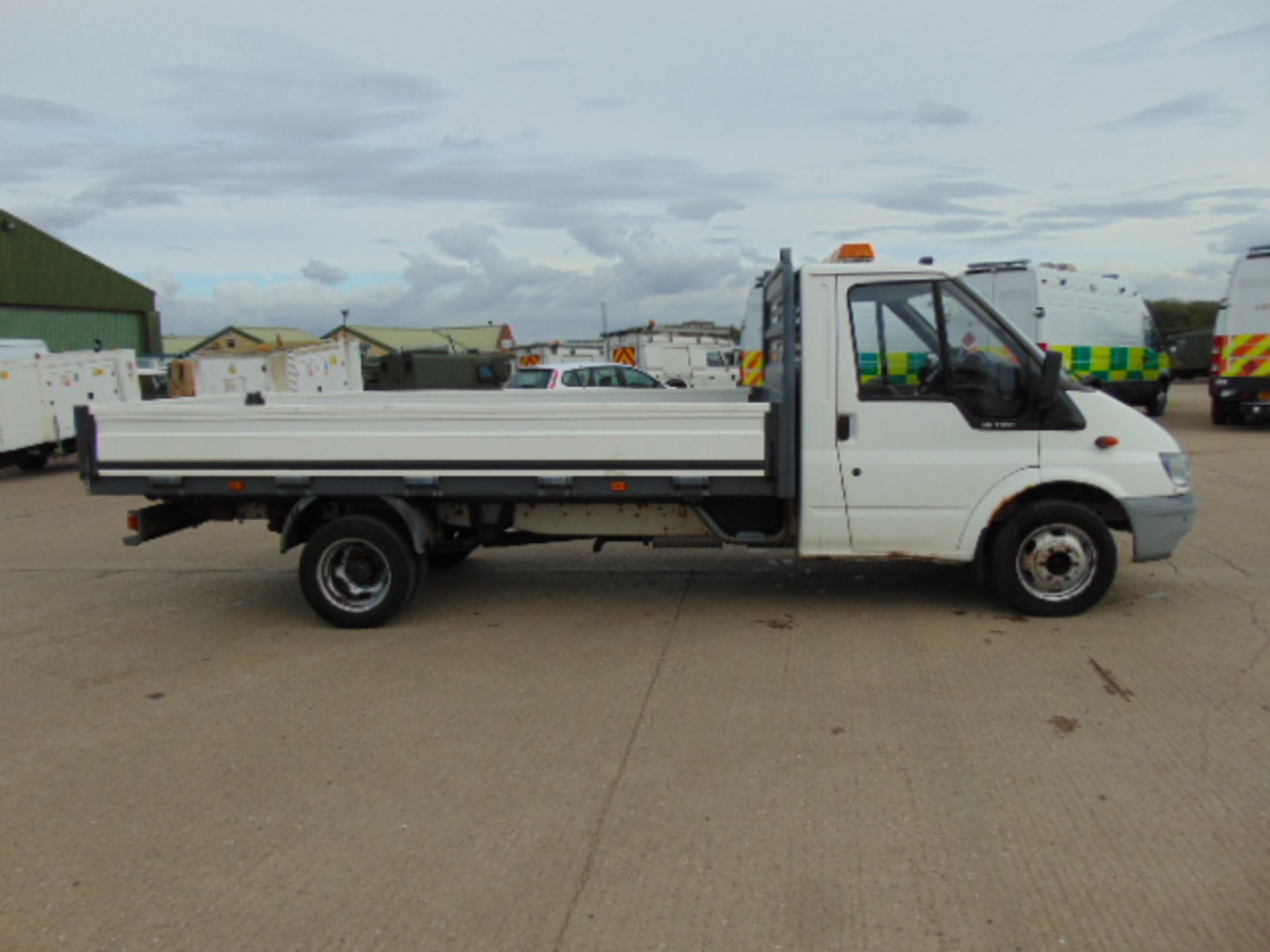 2005 Ford Transit 90 T350 Dropside Pickup 57,131 miles - Image 5 of 18