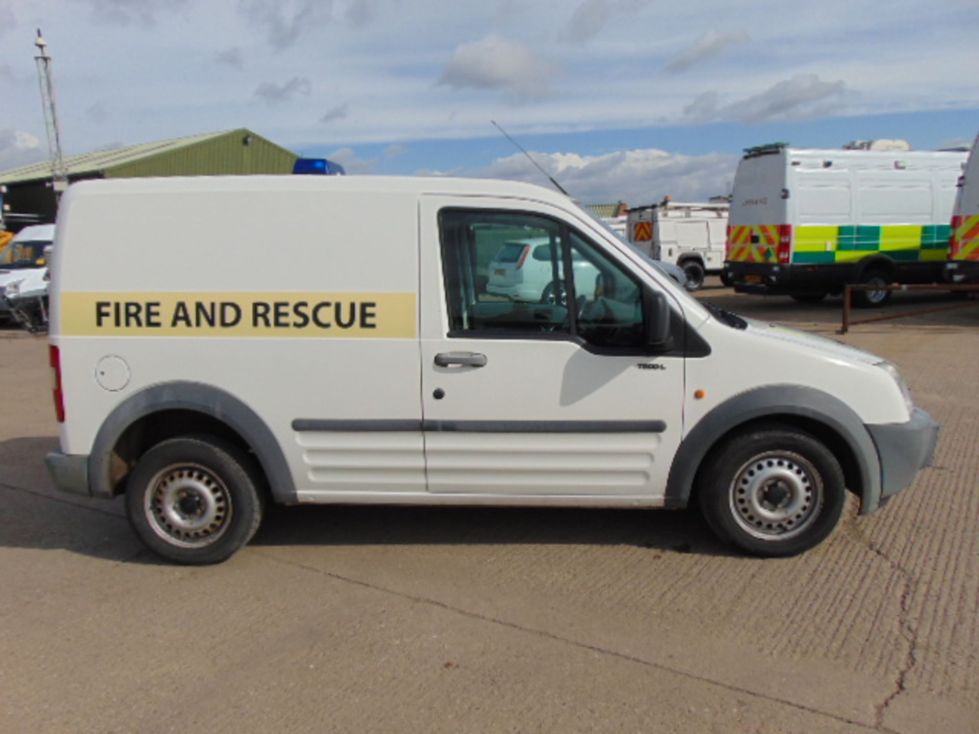 2006 Ford Transit Connect T200 L Panel Van 38,484 miles - Image 5 of 16