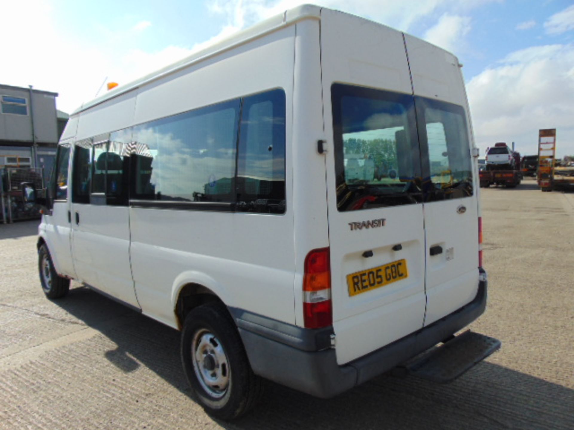 2005 Ford Transit 8 Seat Minibus 29,001 miles - Image 8 of 20