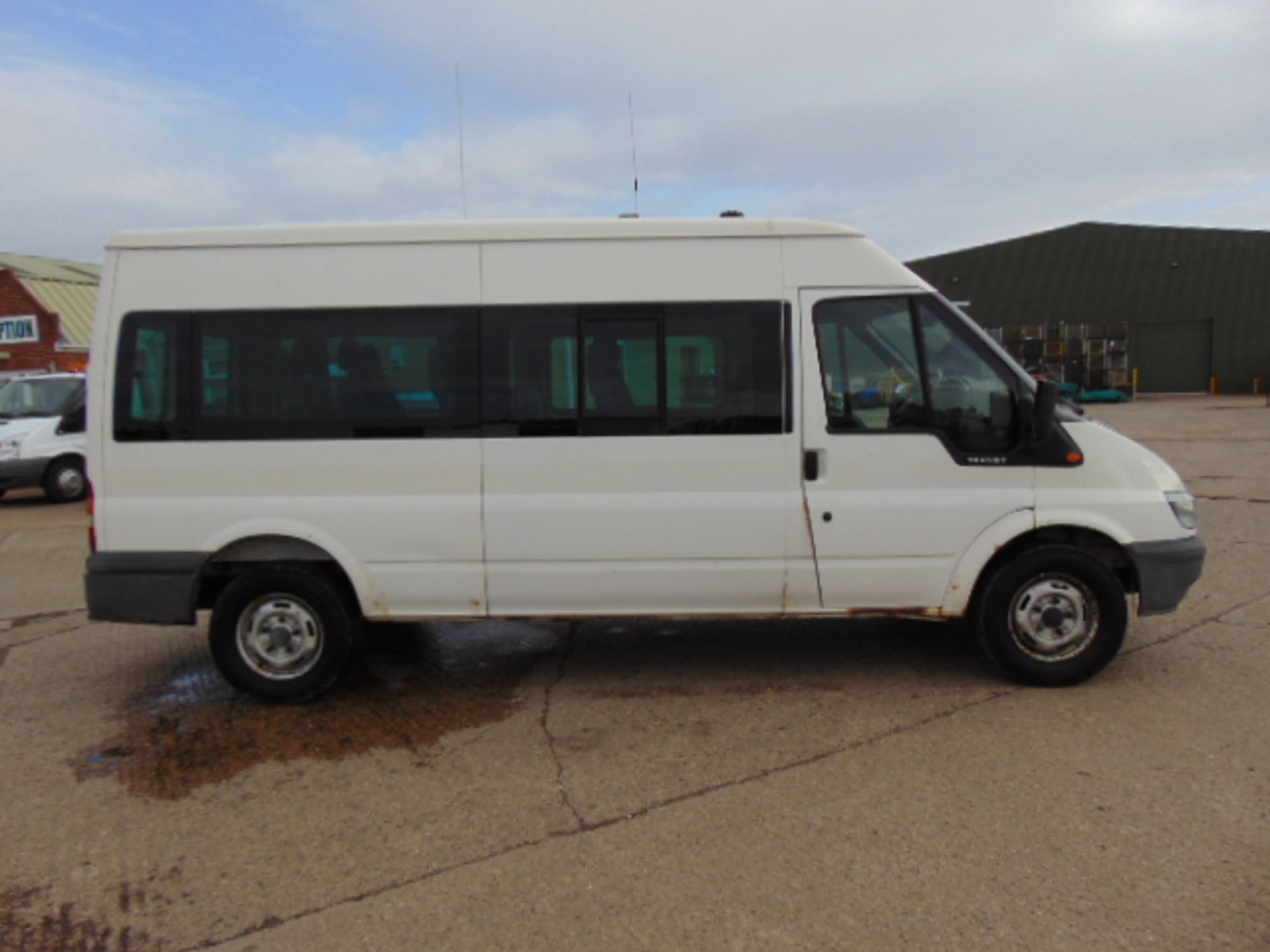 2004 Ford Transit 12 Seat Minibus 62,186 miles - Image 5 of 22