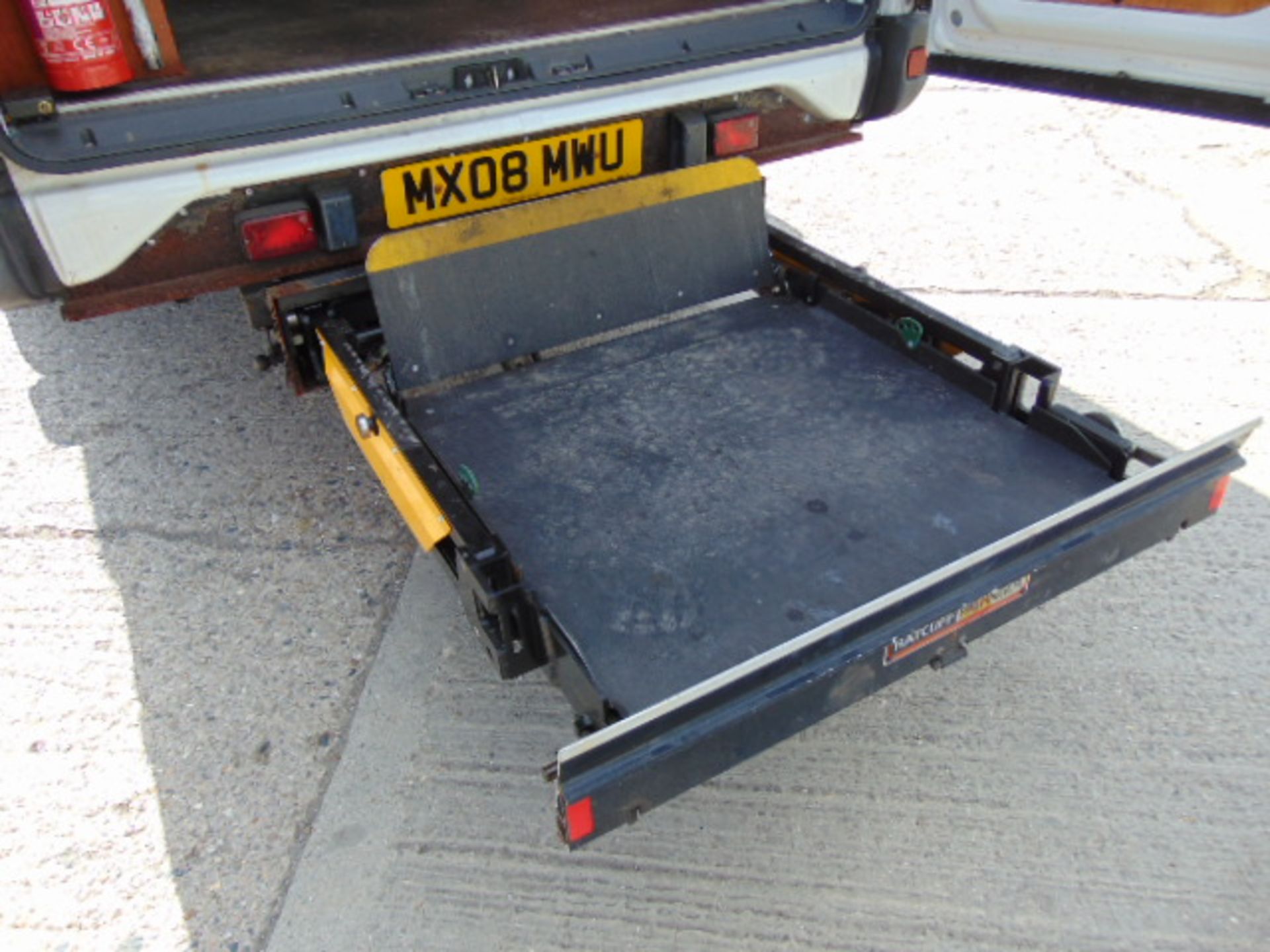 Iveco Daily 65C18 3.0 HPT Long Wheel Base, High roof panel van - Image 11 of 32