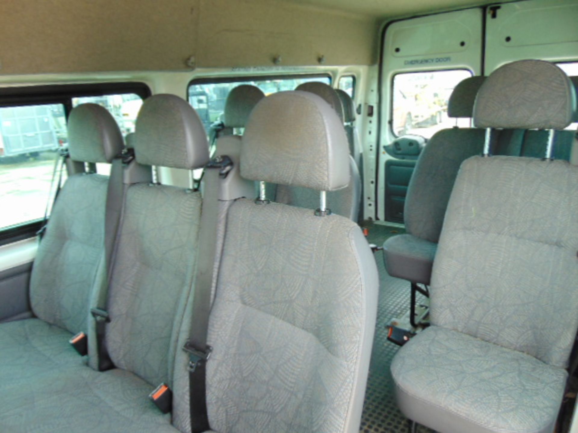 2004 Ford Transit 12 Seat Minibus 62,186 miles - Image 13 of 22