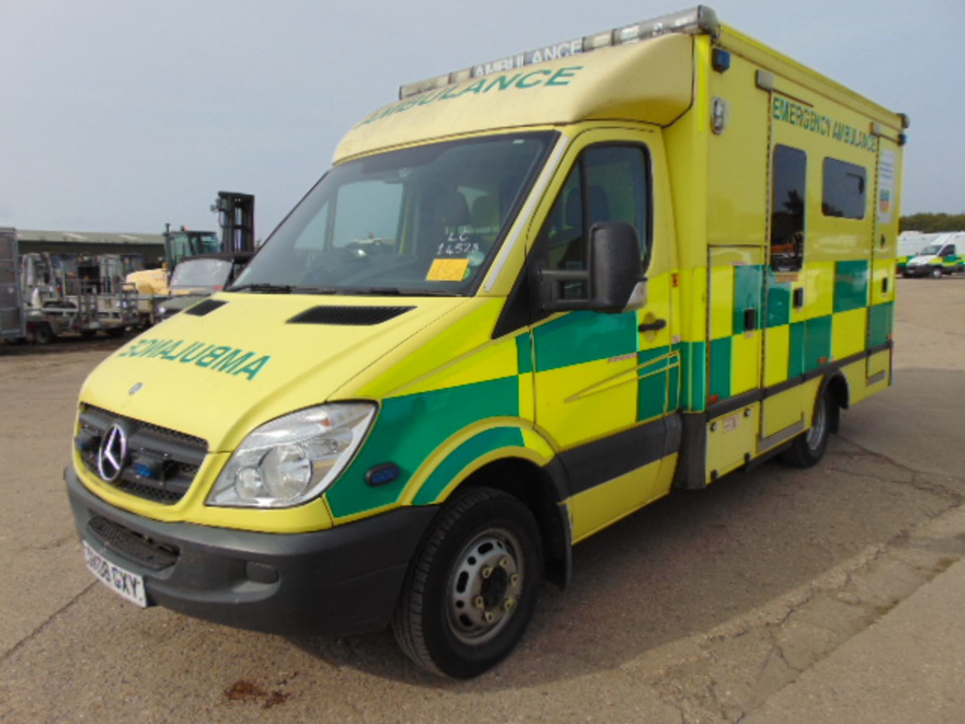 Mercedes Sprinter 515 CDI Turbo diesel ambulance - Image 3 of 20