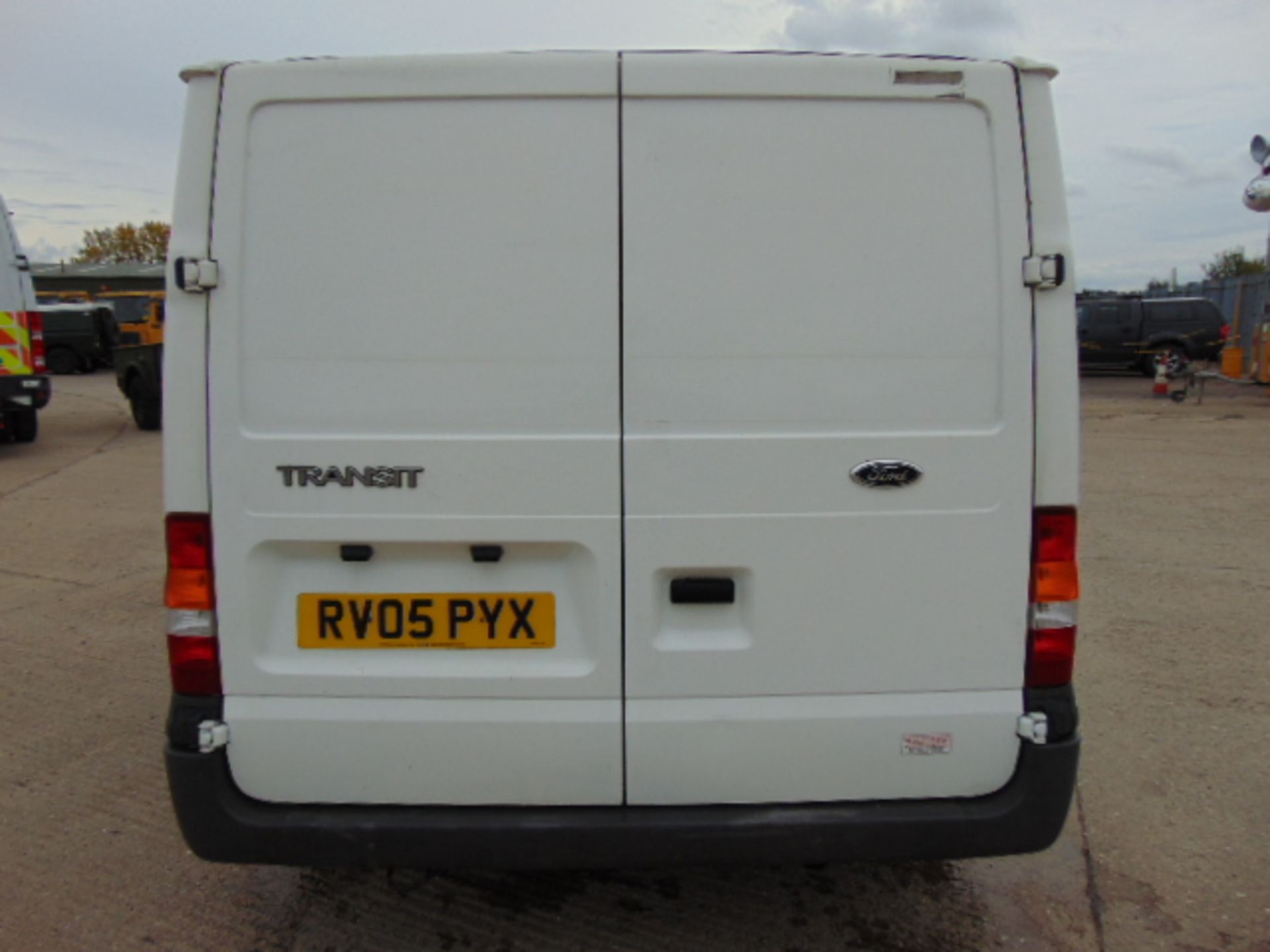 2005 Ford Transit 85 T260 Panel Van 13,507 miles - Image 7 of 21