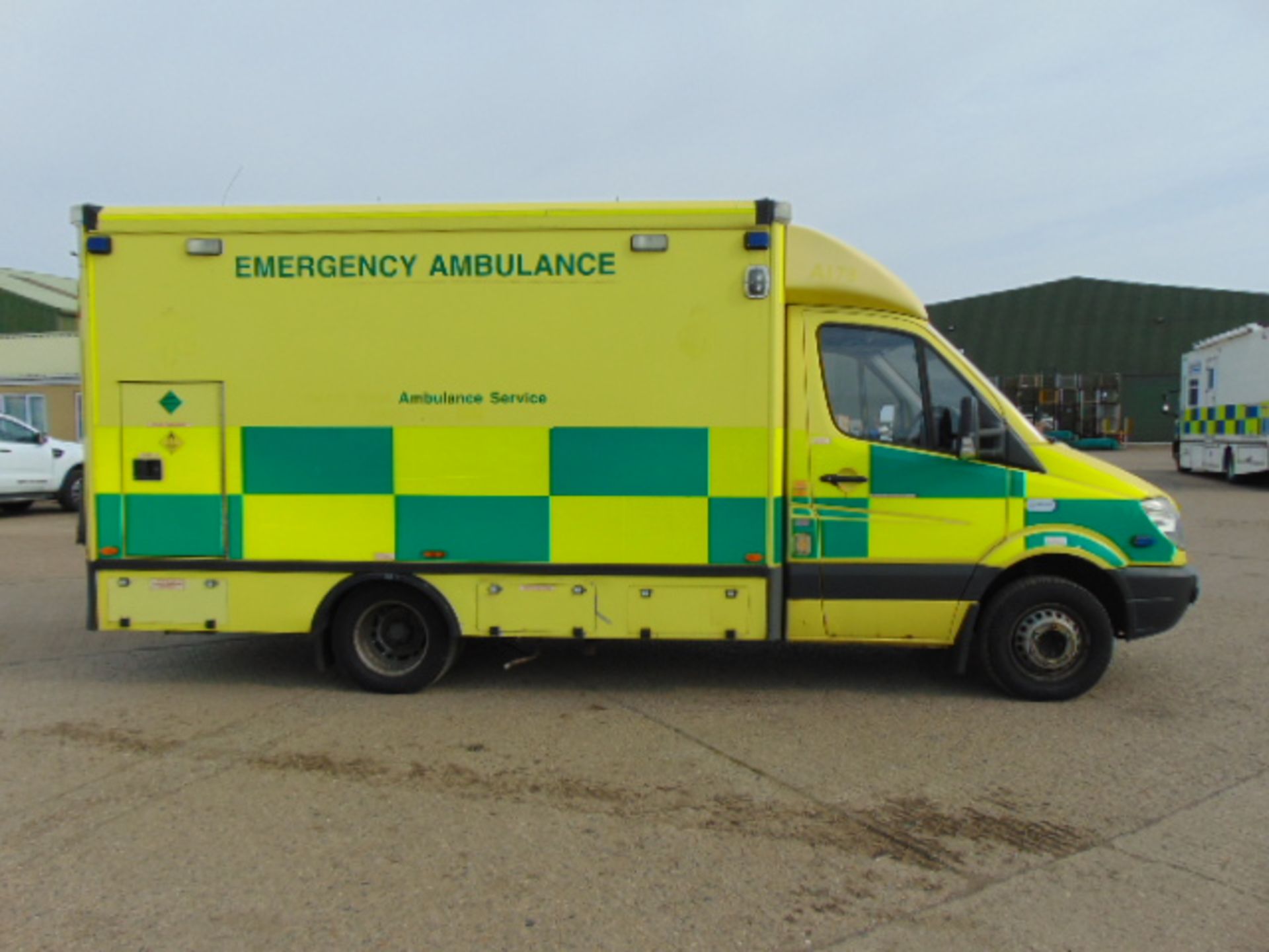 Mercedes Sprinter 515 CDI Turbo diesel ambulance - Image 4 of 21