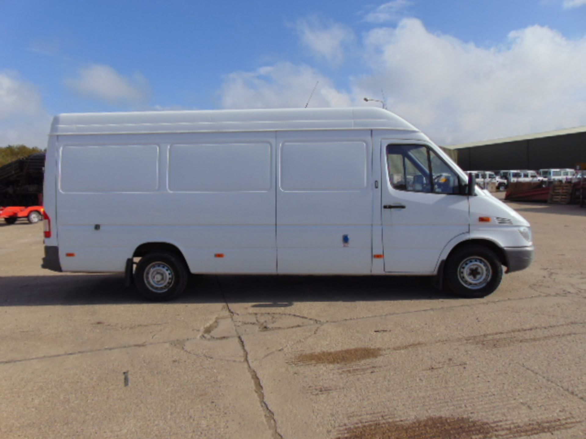 2004 Mercedes Sprinter 316CDi LWB High Top Panel Van 23,854 miles - Image 5 of 21