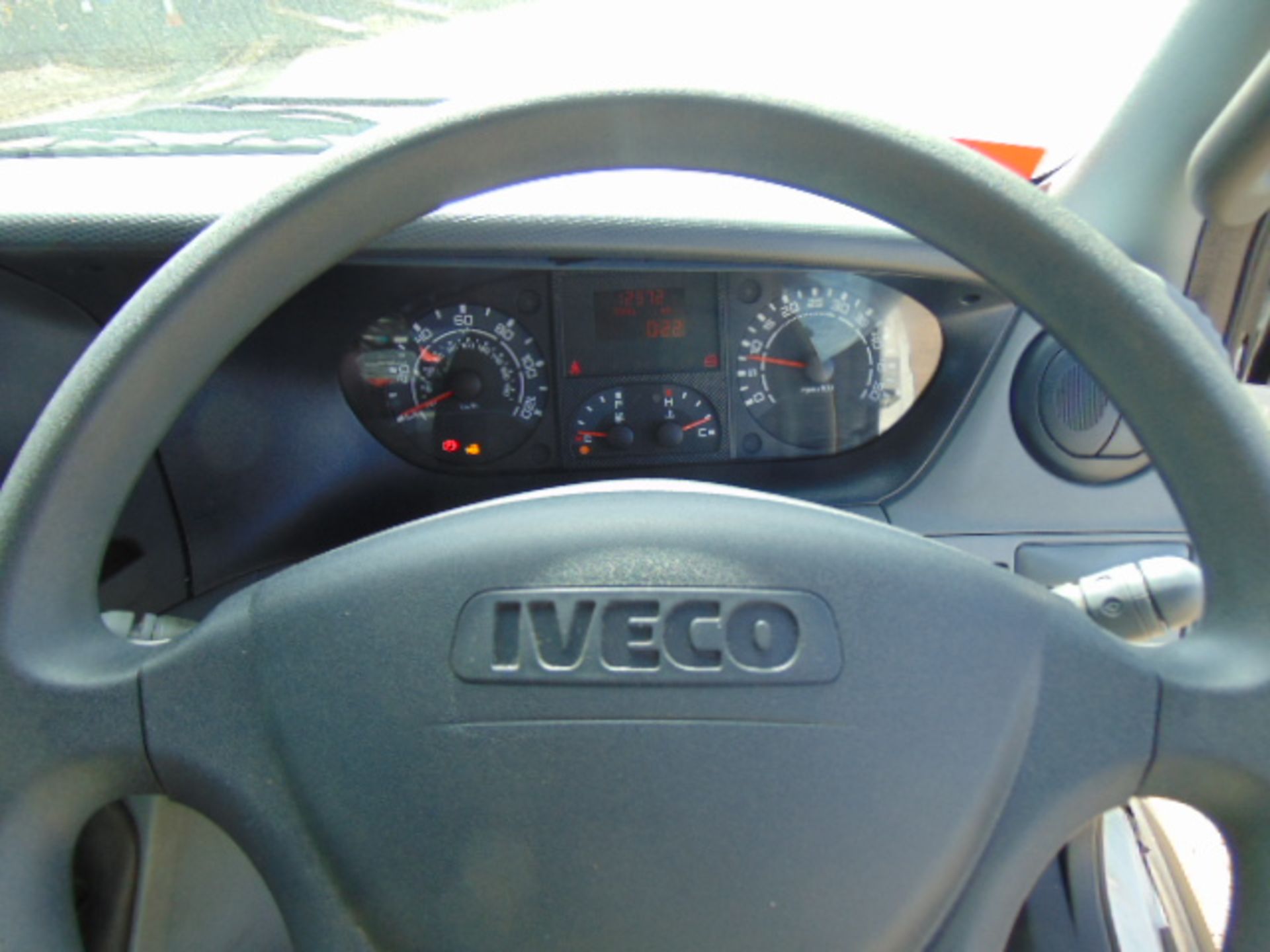 Iveco Daily 65C18 3.0 HPT Long Wheel Base, High roof panel van - Image 28 of 32